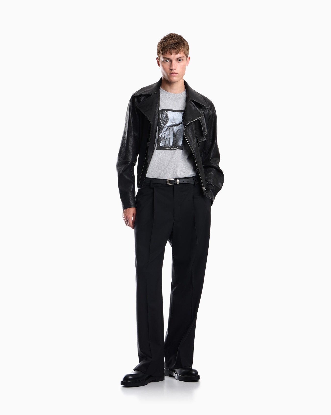 T-shirt regular fit Slide 1