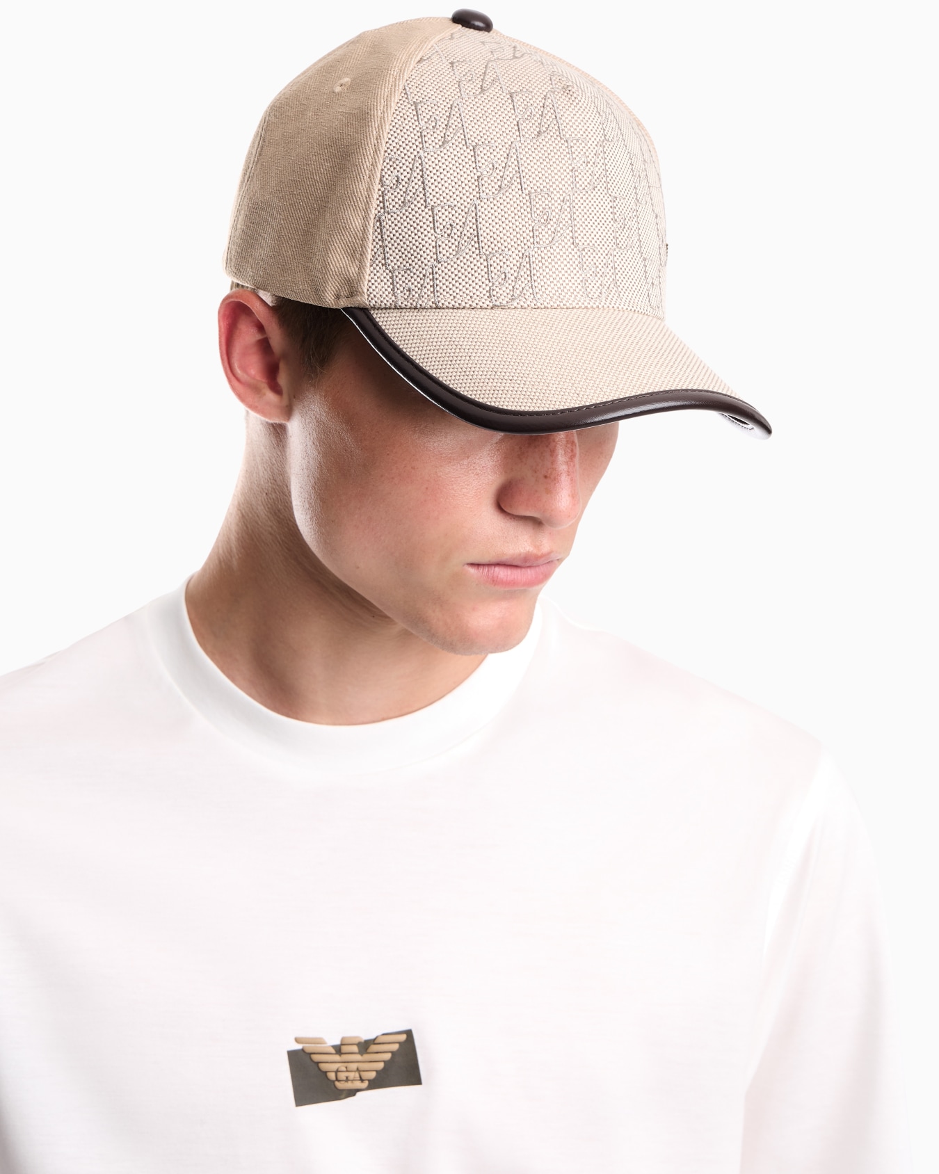 Baseball hat with a monogram pattern and adjustable strap Slide 3