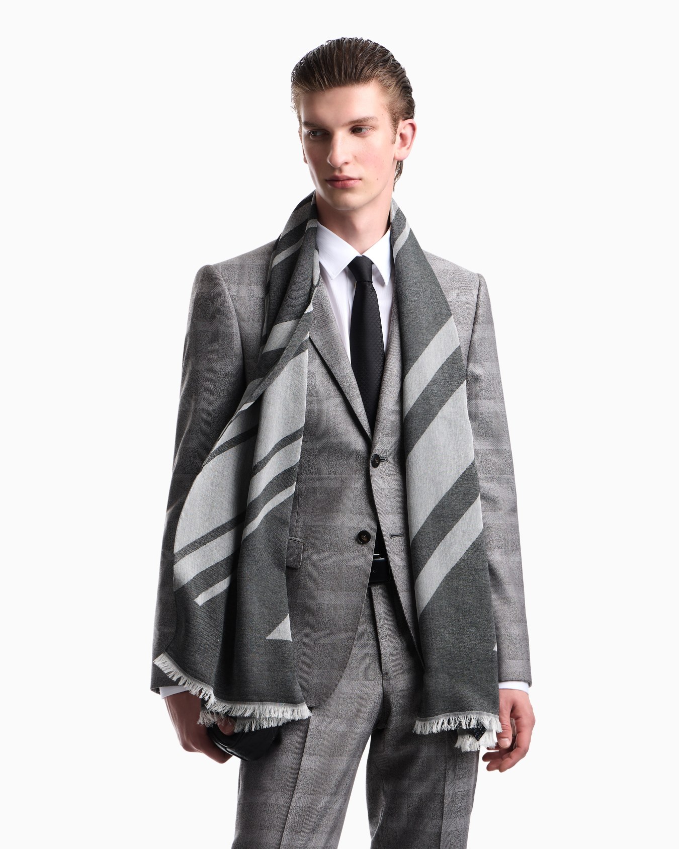 Stole in viscose and cotton with diagonal stripes and fringe Slide 2