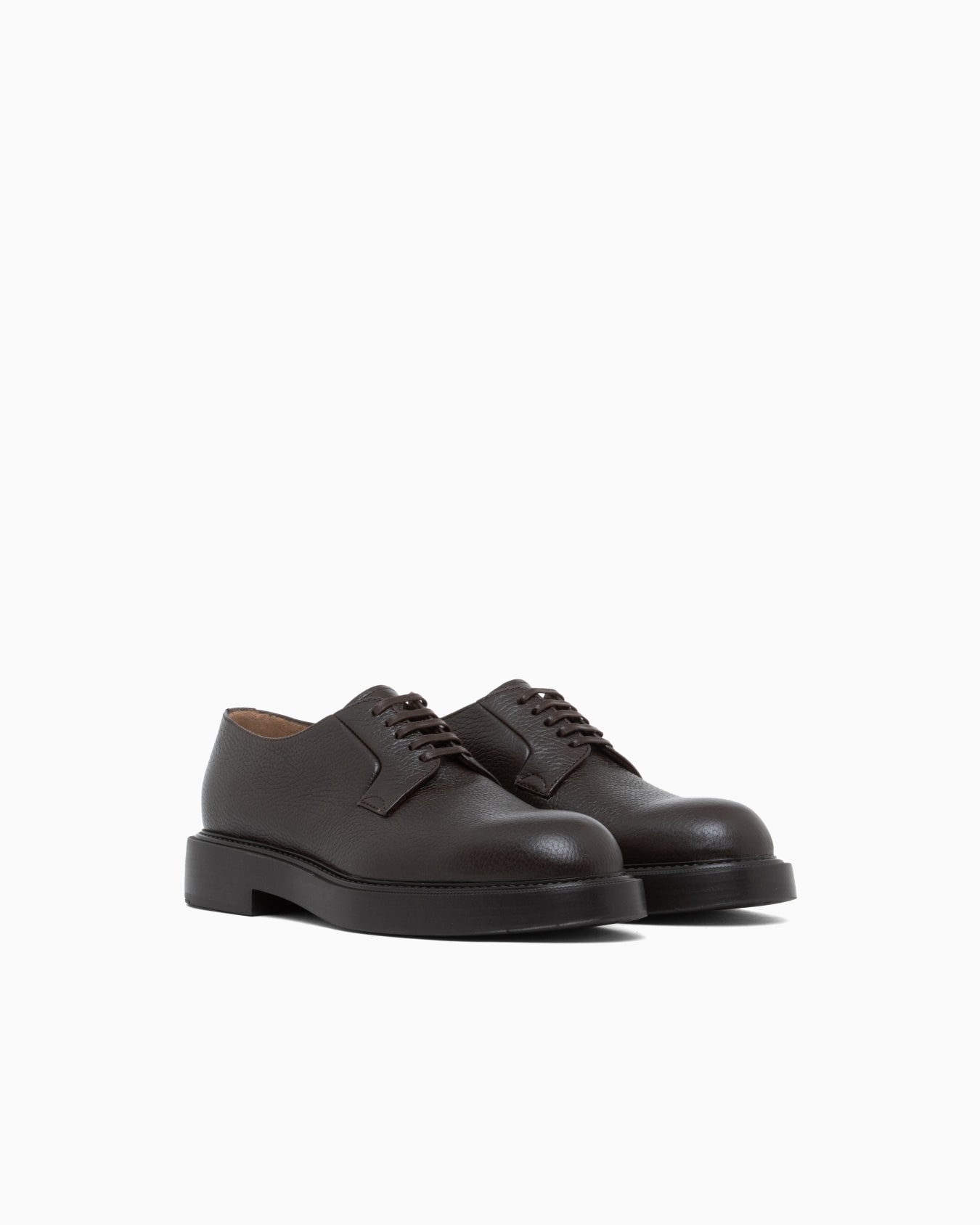 Lace-up shoes in grained leather with a rubber sole Slide 1