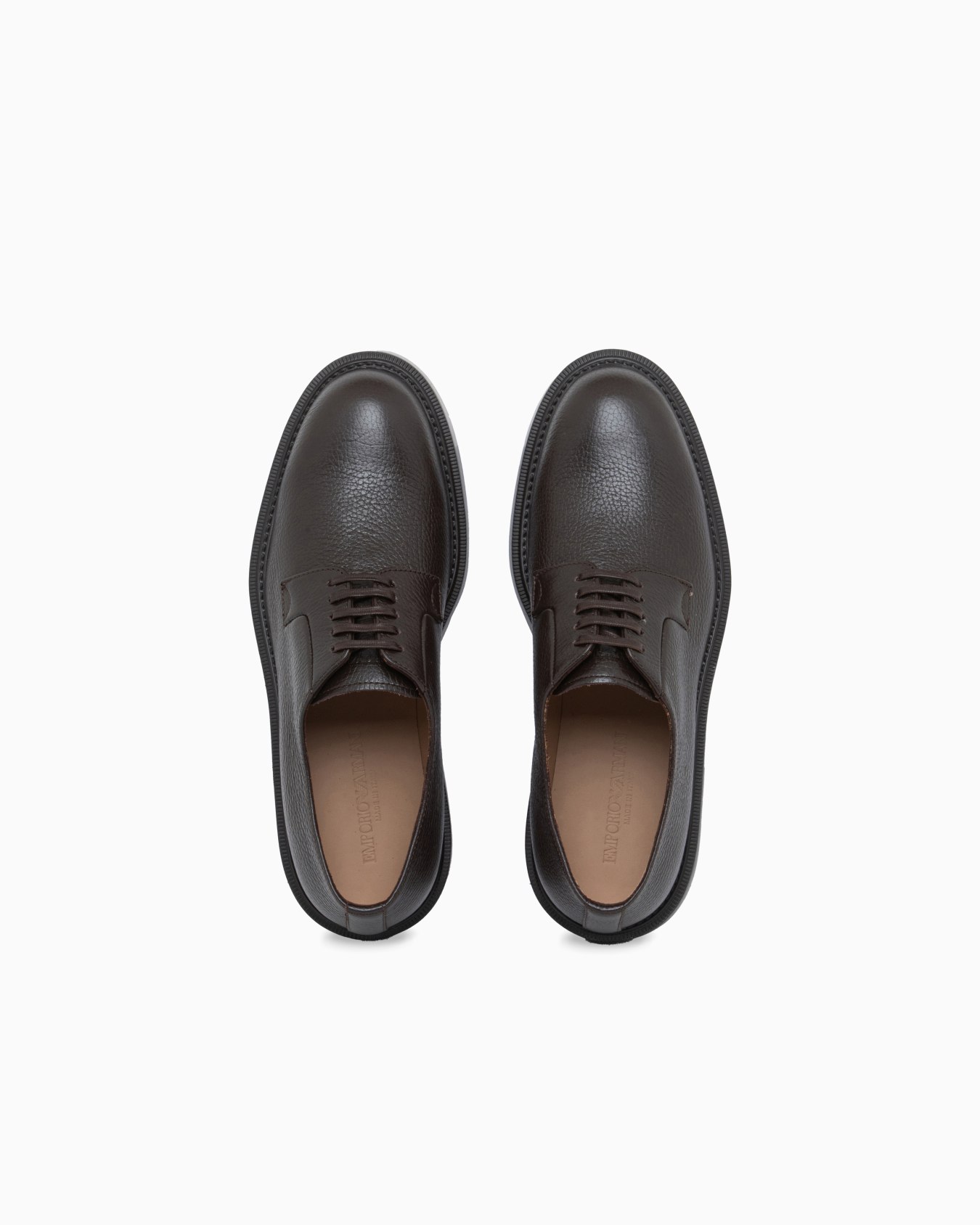 Lace-up shoes in grained leather with a rubber sole Slide 2