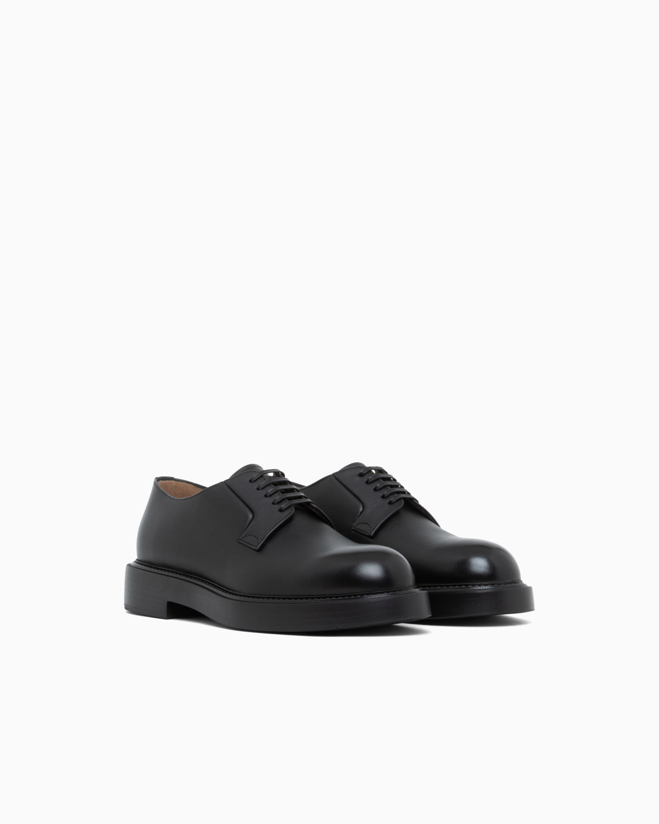 Lace-up derby shoes with smooth leather and rounded toe Slide 1