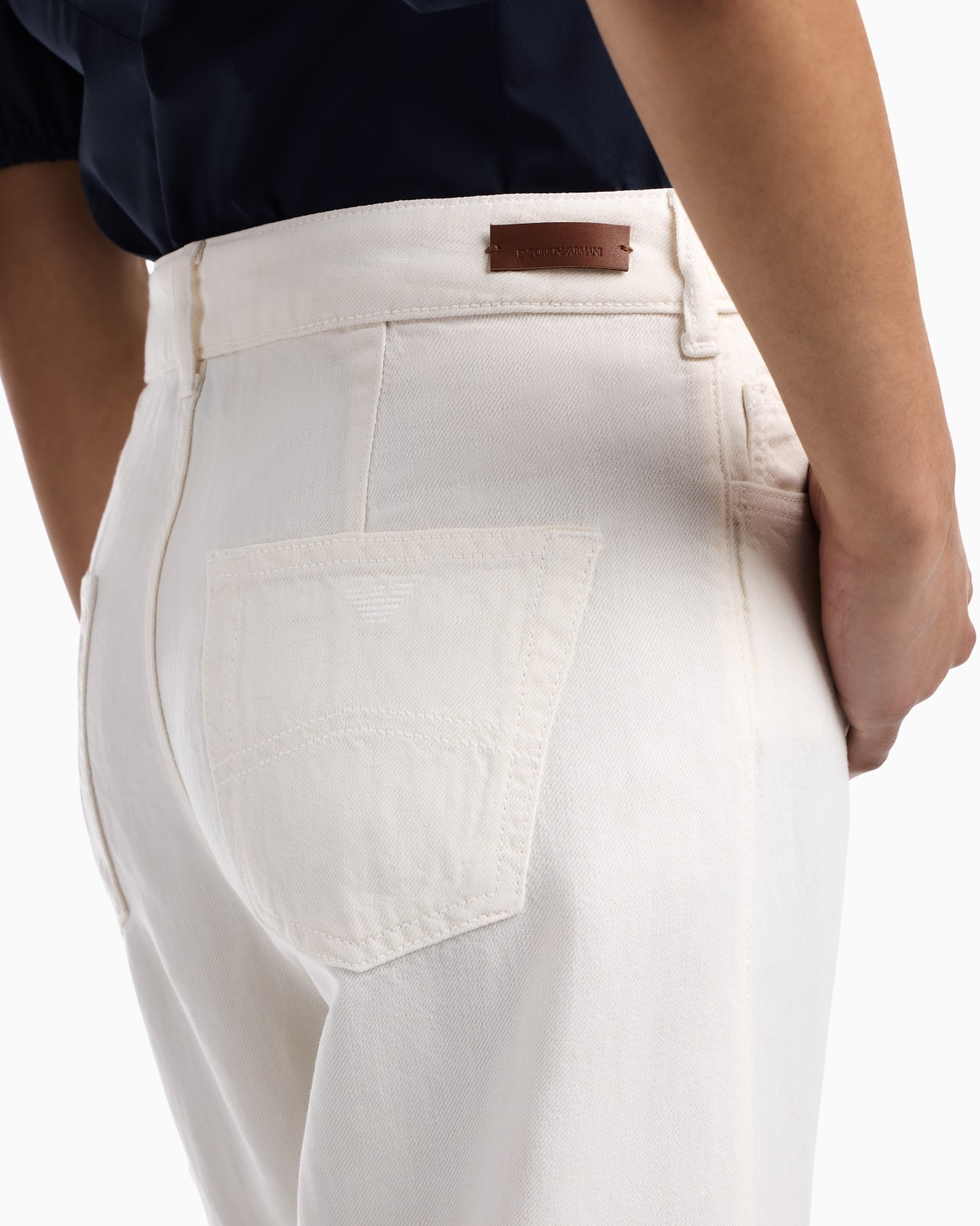 レギュラーフィットパンツ J33 リネン／リヨセル ガーメントダイ スライドする 4