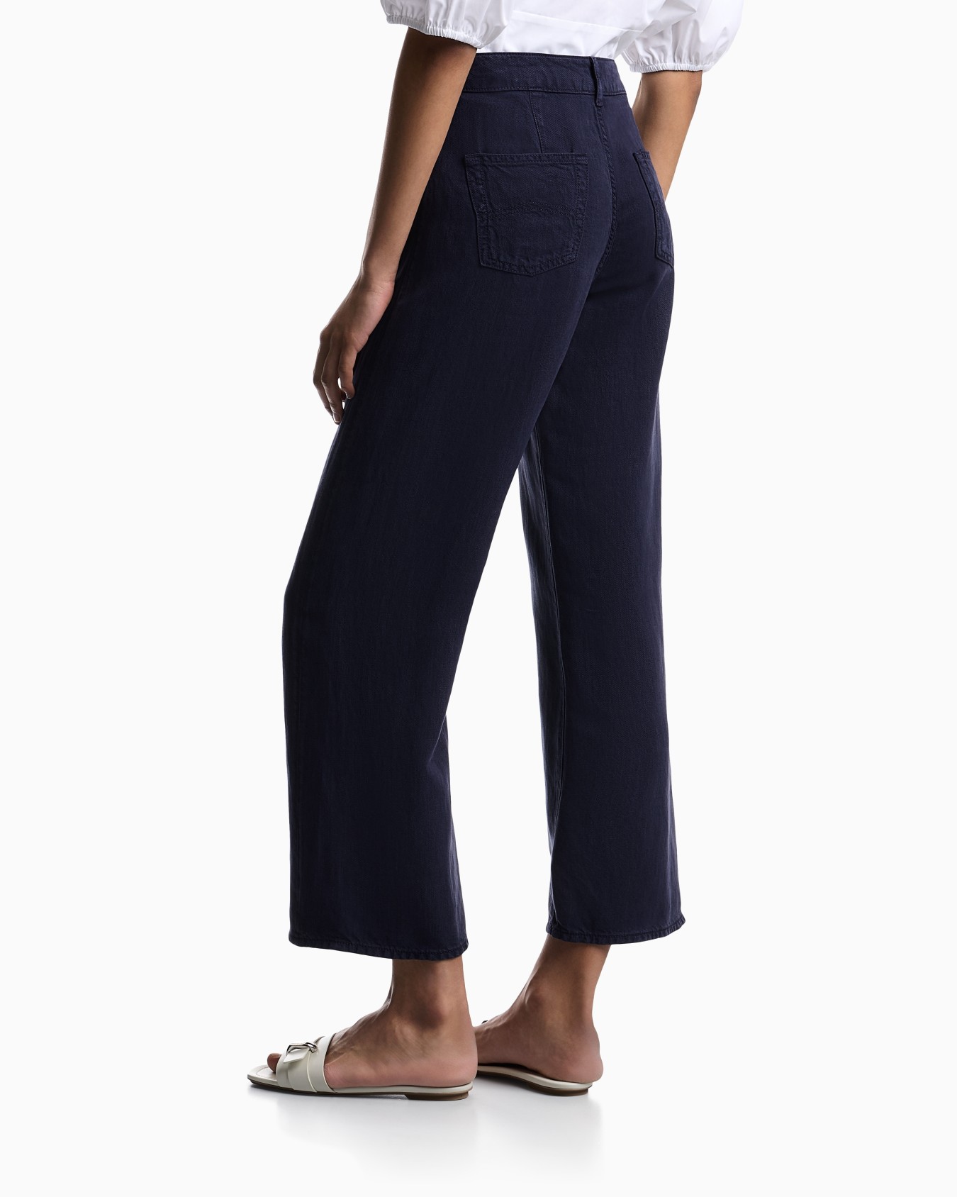 J33 regular-fit garment-dyed trousers in linen and Lyocell Slide 3