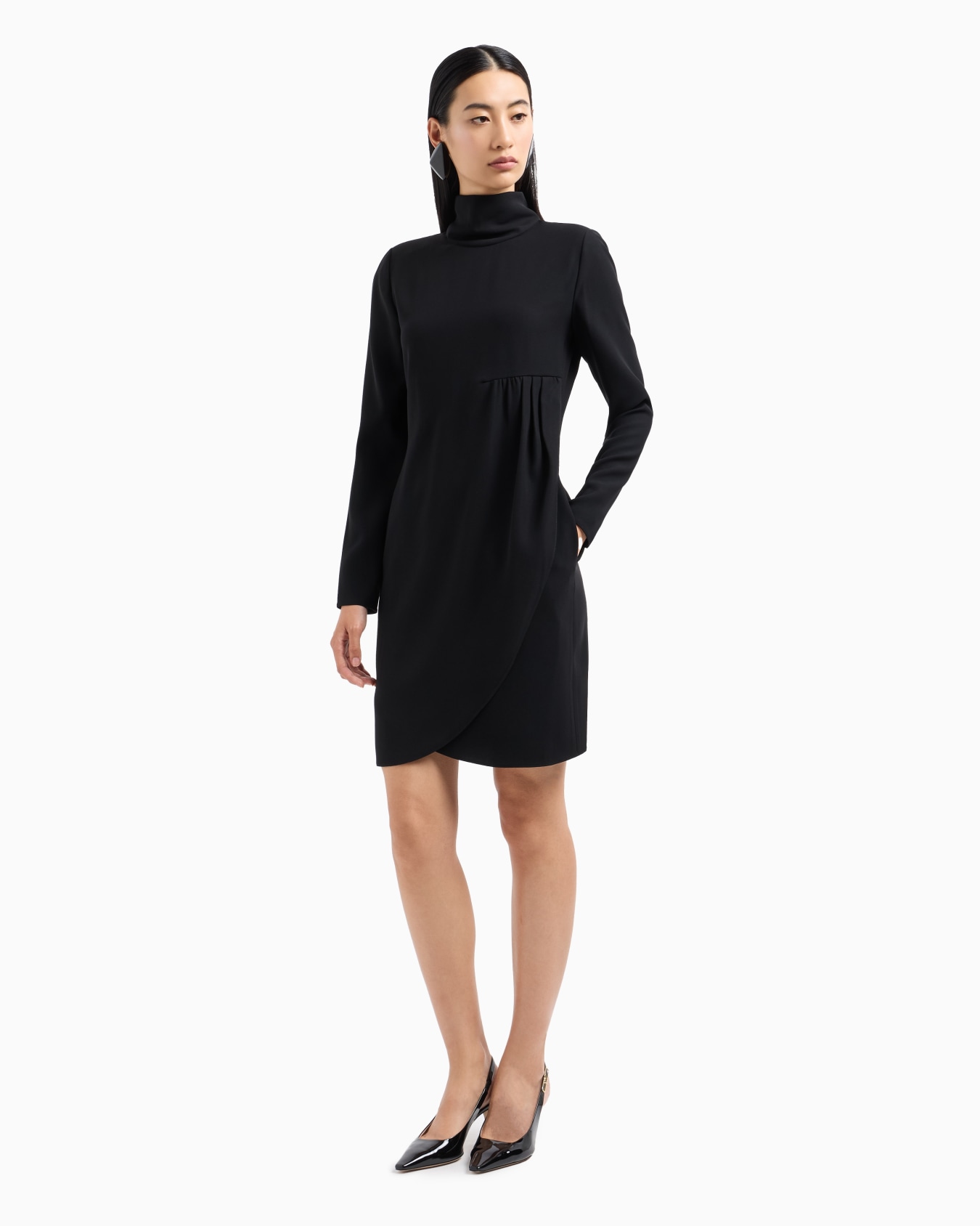 Kleid mit Rollkragen und Tulpensaum aus Techno-Cady Folie 1