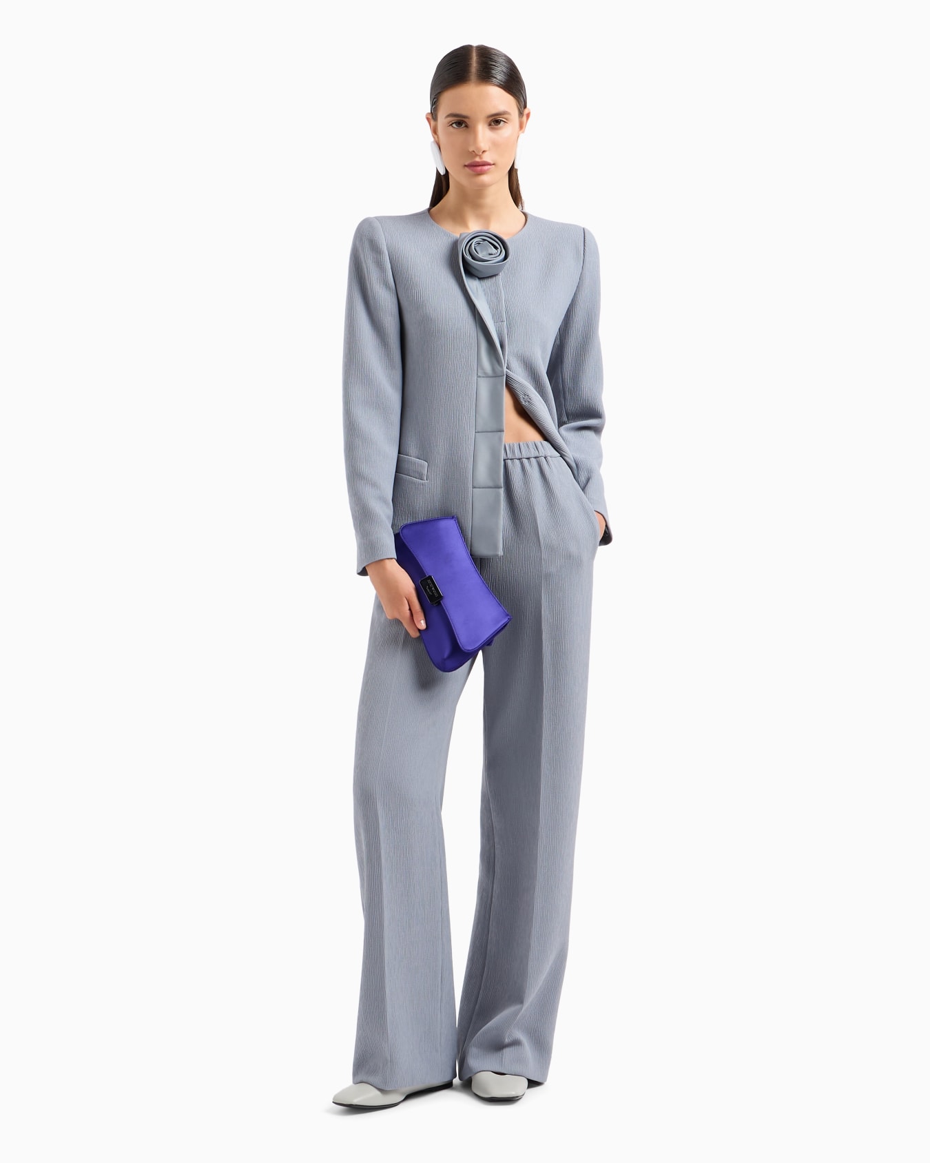 Veste en tissu technique stretch avec nervures et rose en satin Diapositive 3