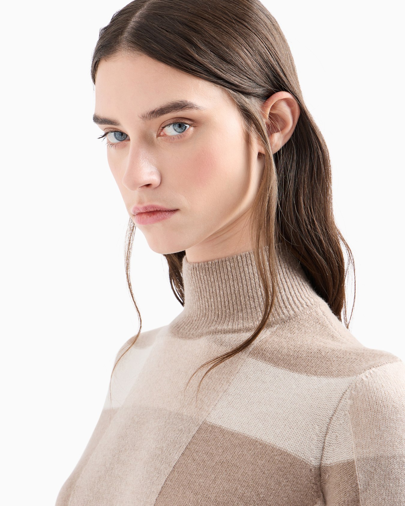 Icon short-sleeved virgin wool mock-neck jumper with a plated check motif Slide 5