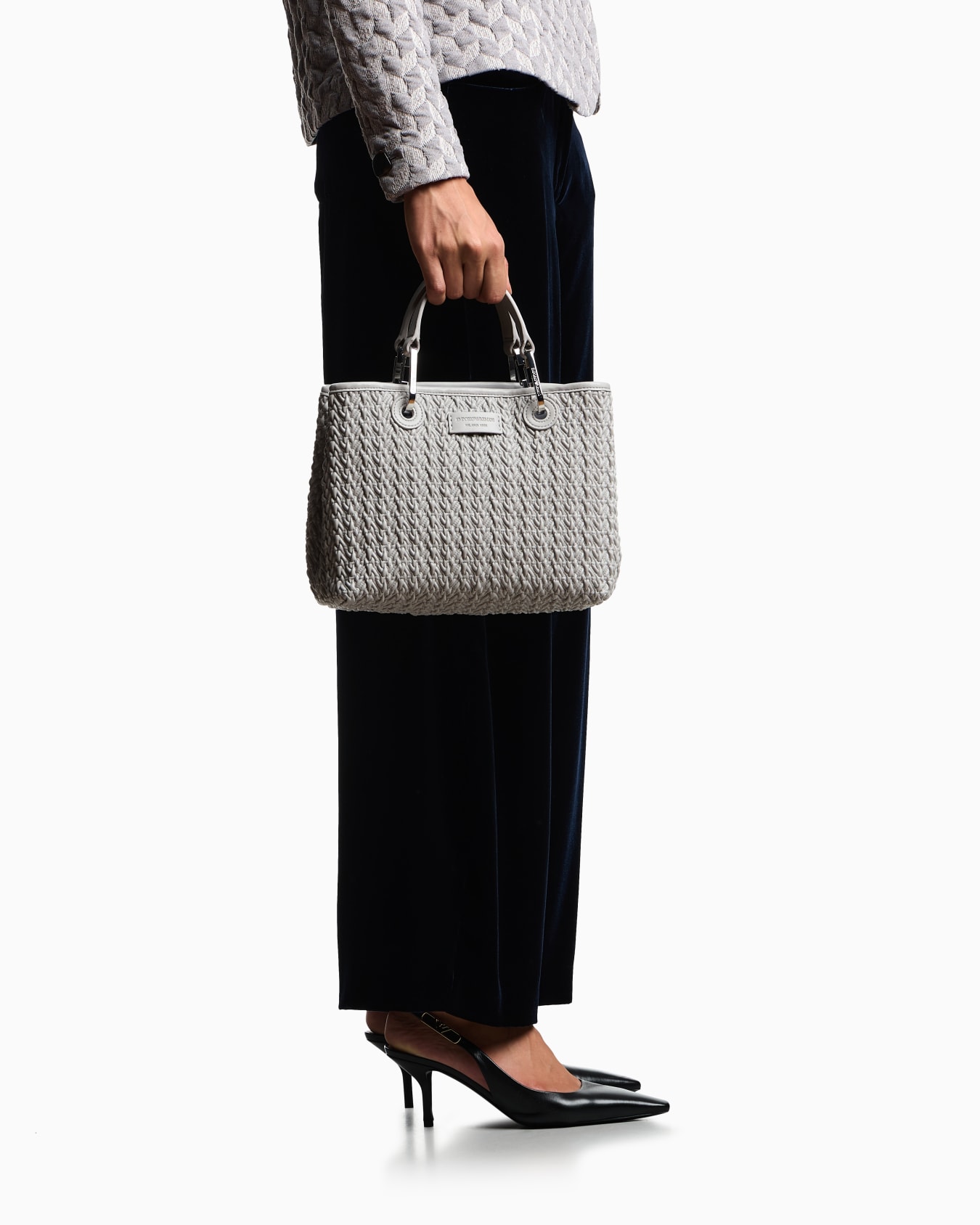 Quilted-effect small MyEA shopper bag Slide 6