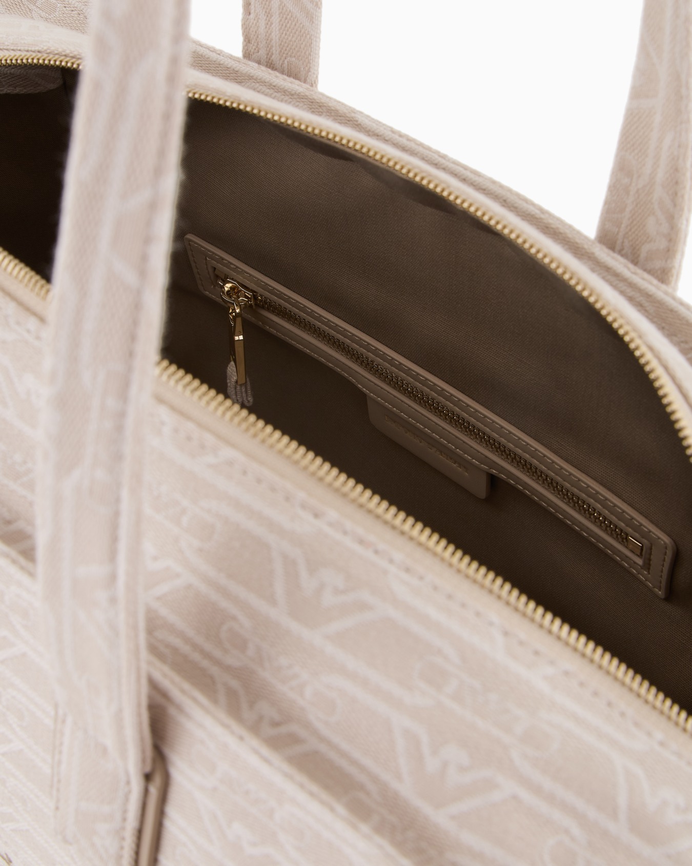Bolso shopper mediano en lona de tejido jacquard con monograma integral Diapositiva 3