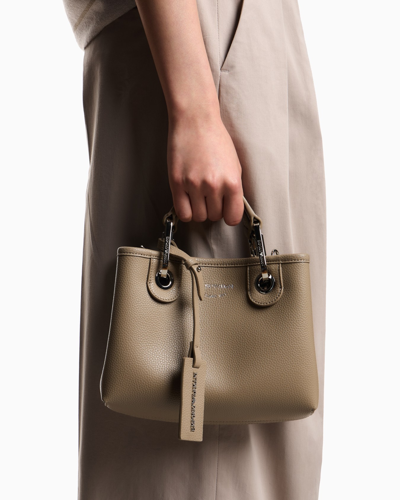 MyEA ミニバッグ ディアプリント スライドする 5