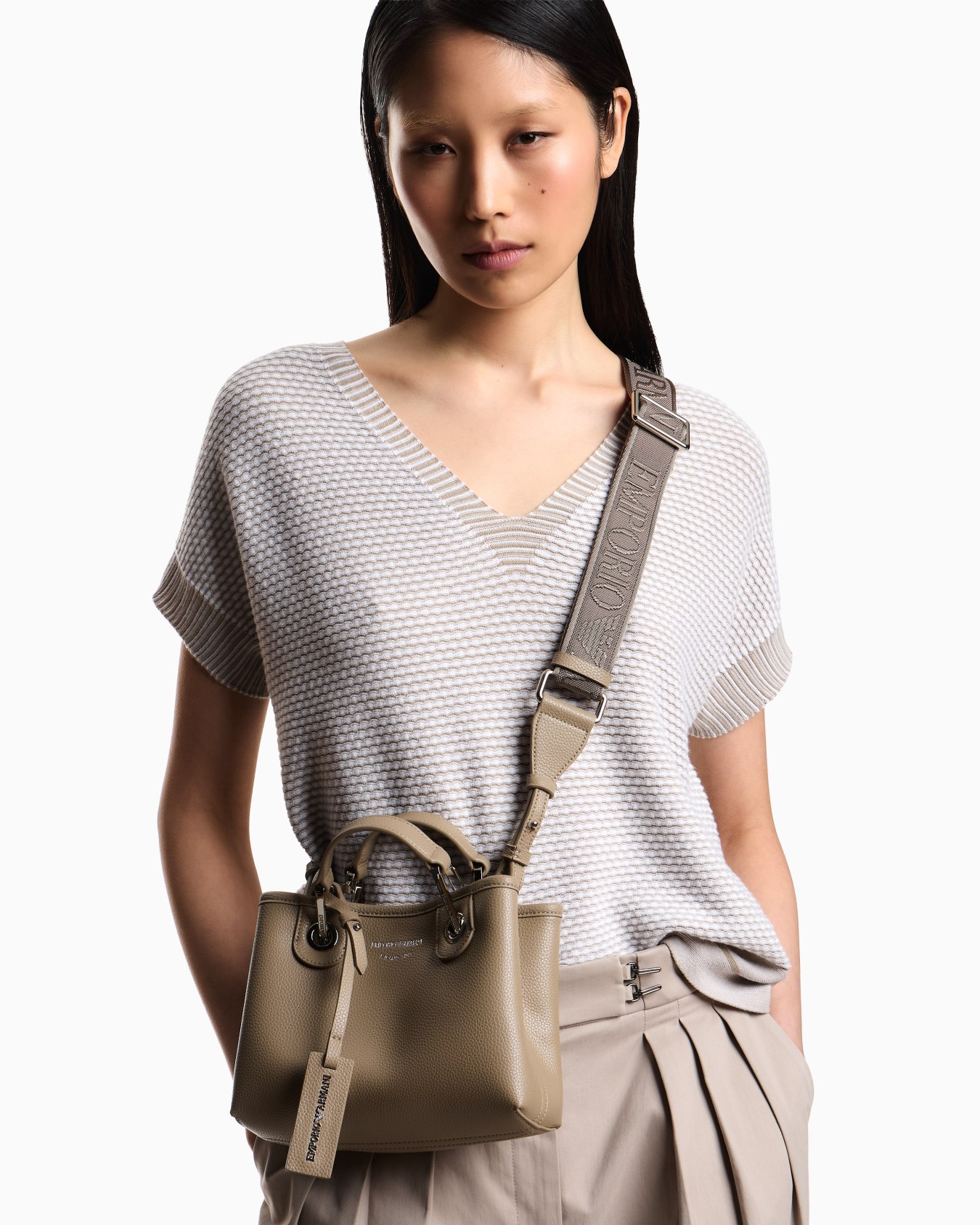 MyEA ミニバッグ ディアプリント スライドする 6