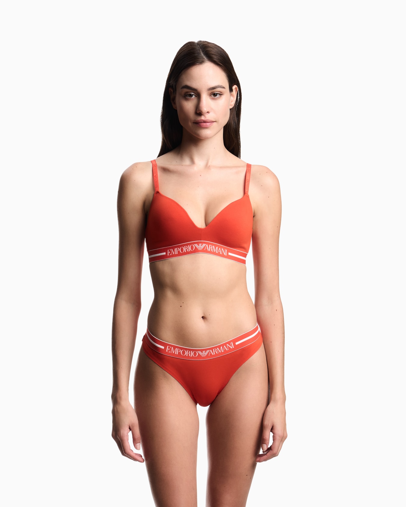 Sujetadores triangulares Diapositiva 1