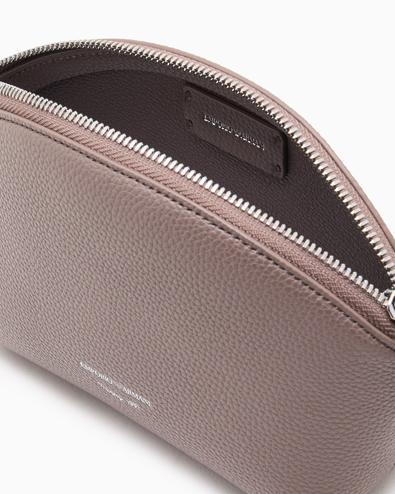 MyEA deer-print washbag Slide 3