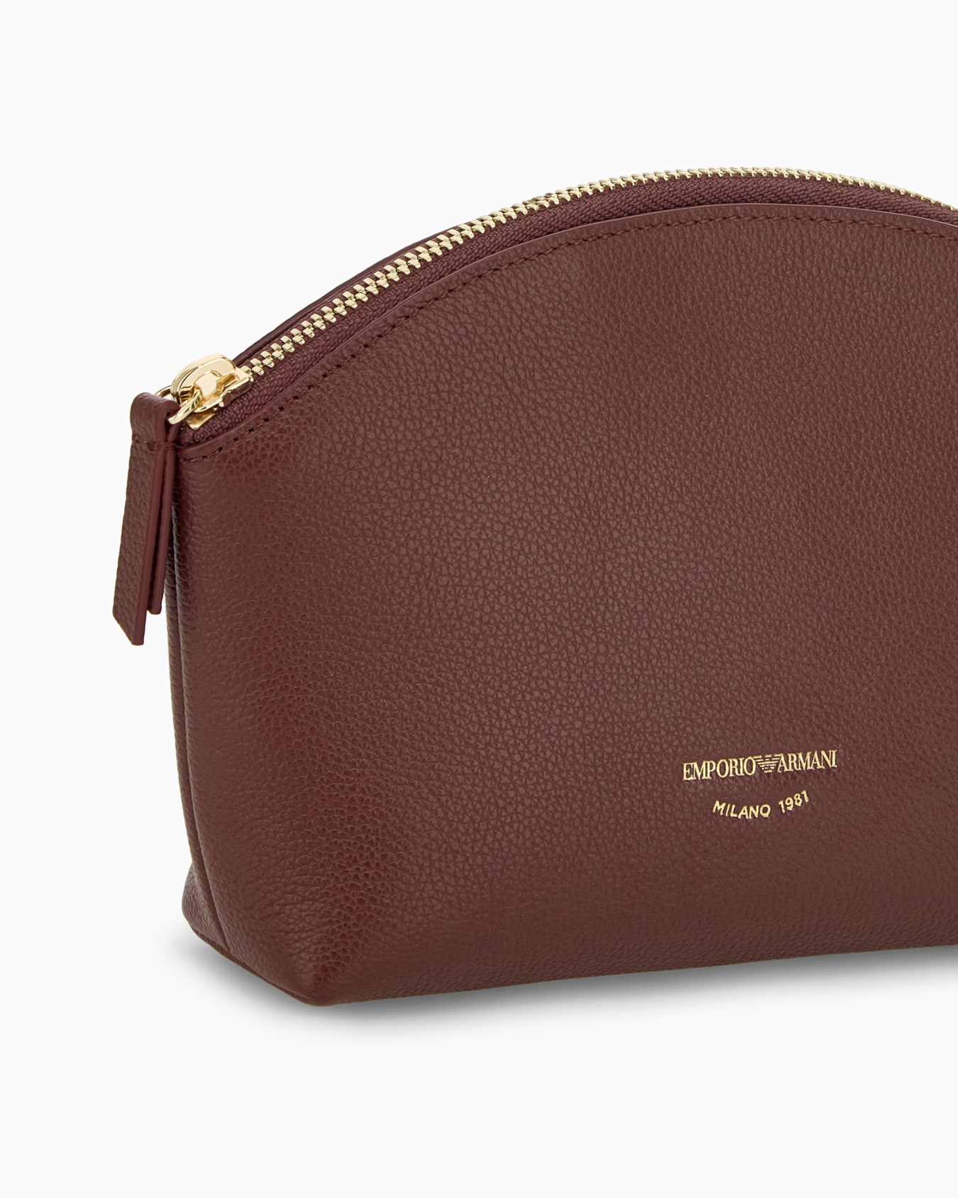 Beauty case textured leather with gold-toned zip Slide 3