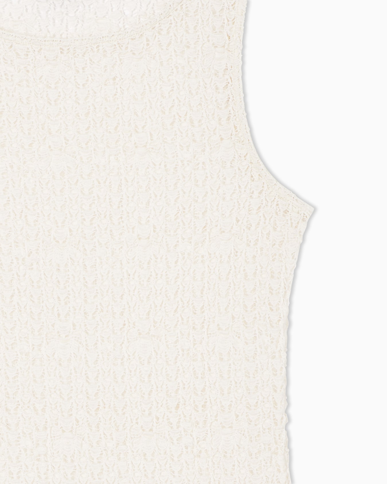 Floral pattern beachwear top in macramé lace Slide 3