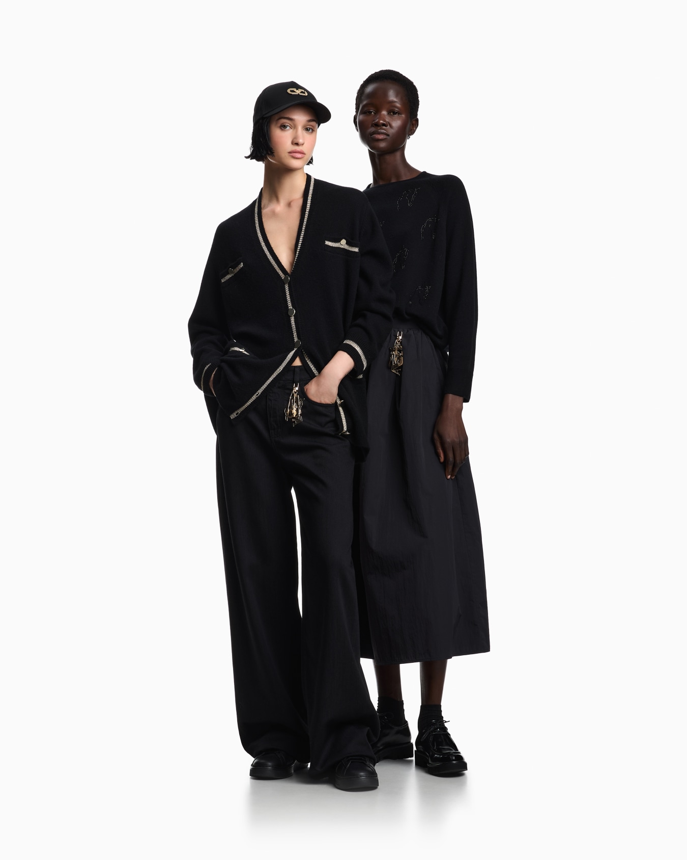 春節 リラックスフィットジーンズ J8B リヨセル混紡デニム スライドする 2