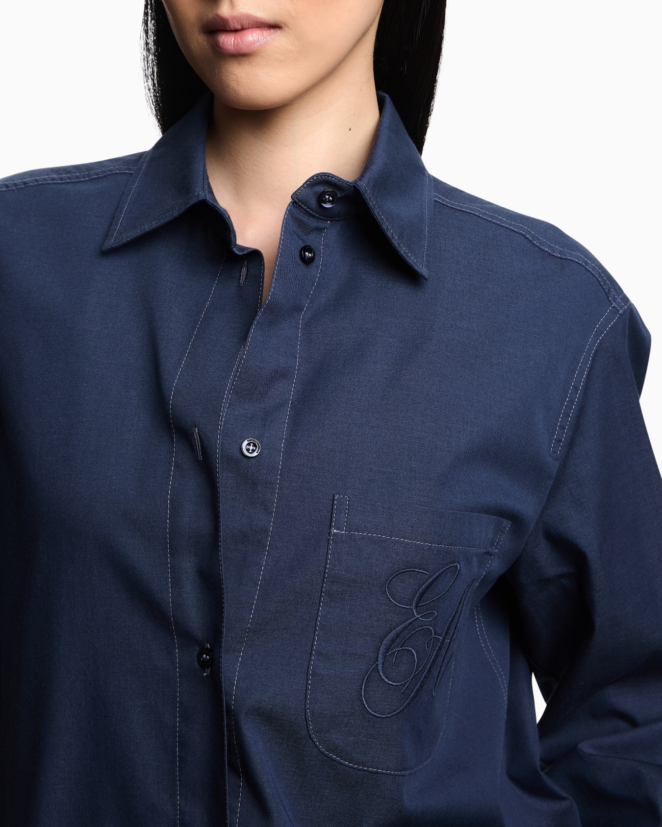 Yarn-dyed shirt with embroidered logo Slide 4