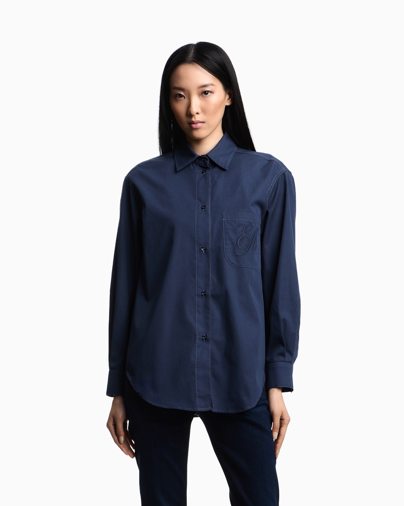 Yarn-dyed shirt with embroidered logo Slide 3