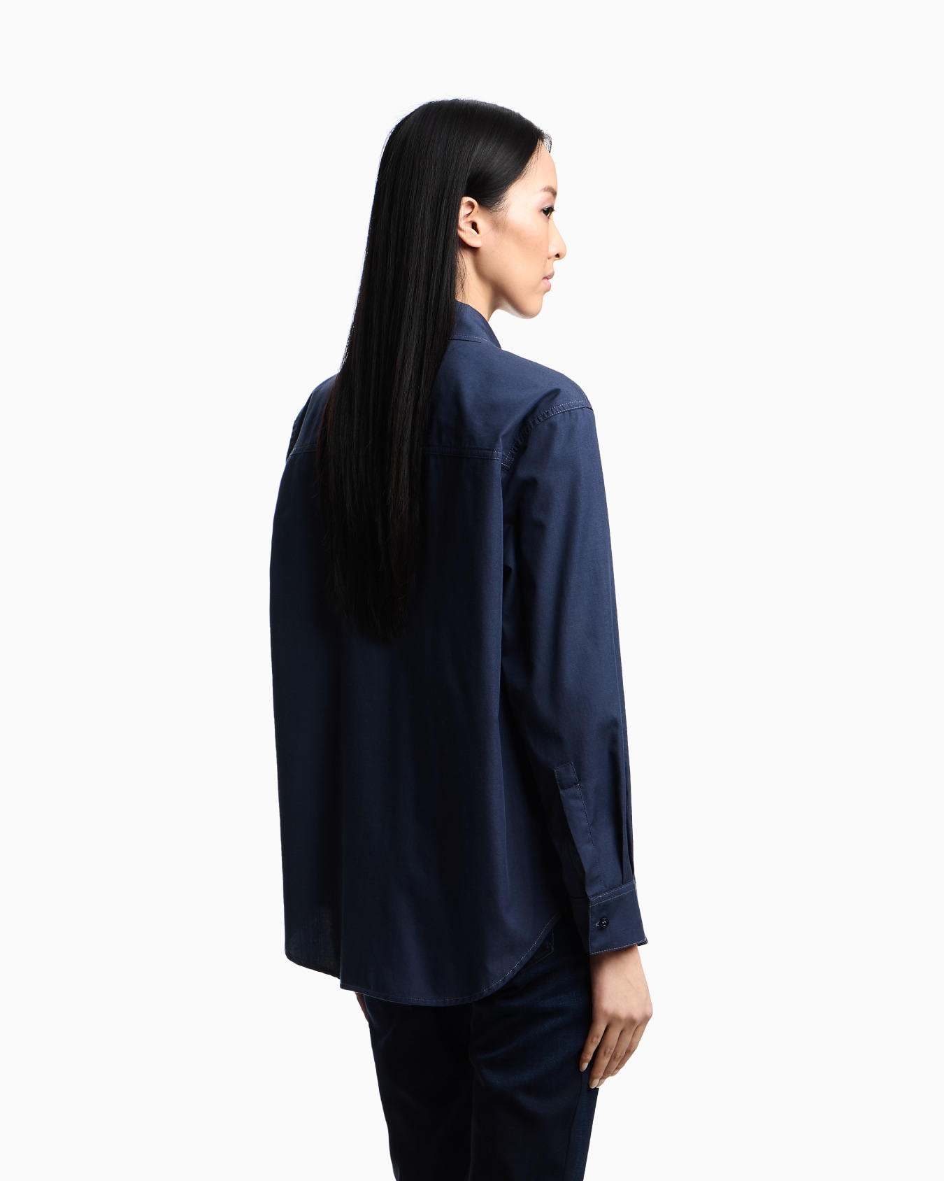 Yarn-dyed shirt with embroidered logo Slide 2