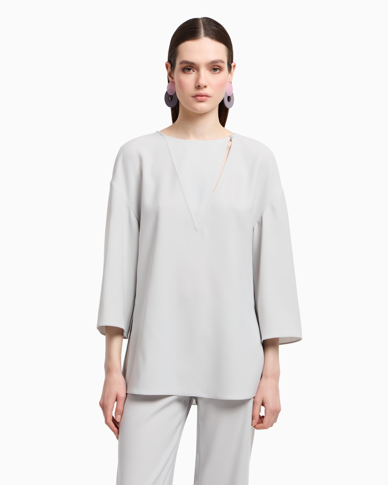Technical cady blouse with laser cuts Slide 3