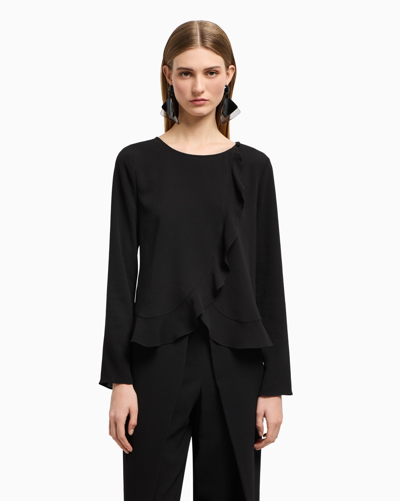 Chaqueta camisera de crepé fluido con volantes  Diapositiva 3