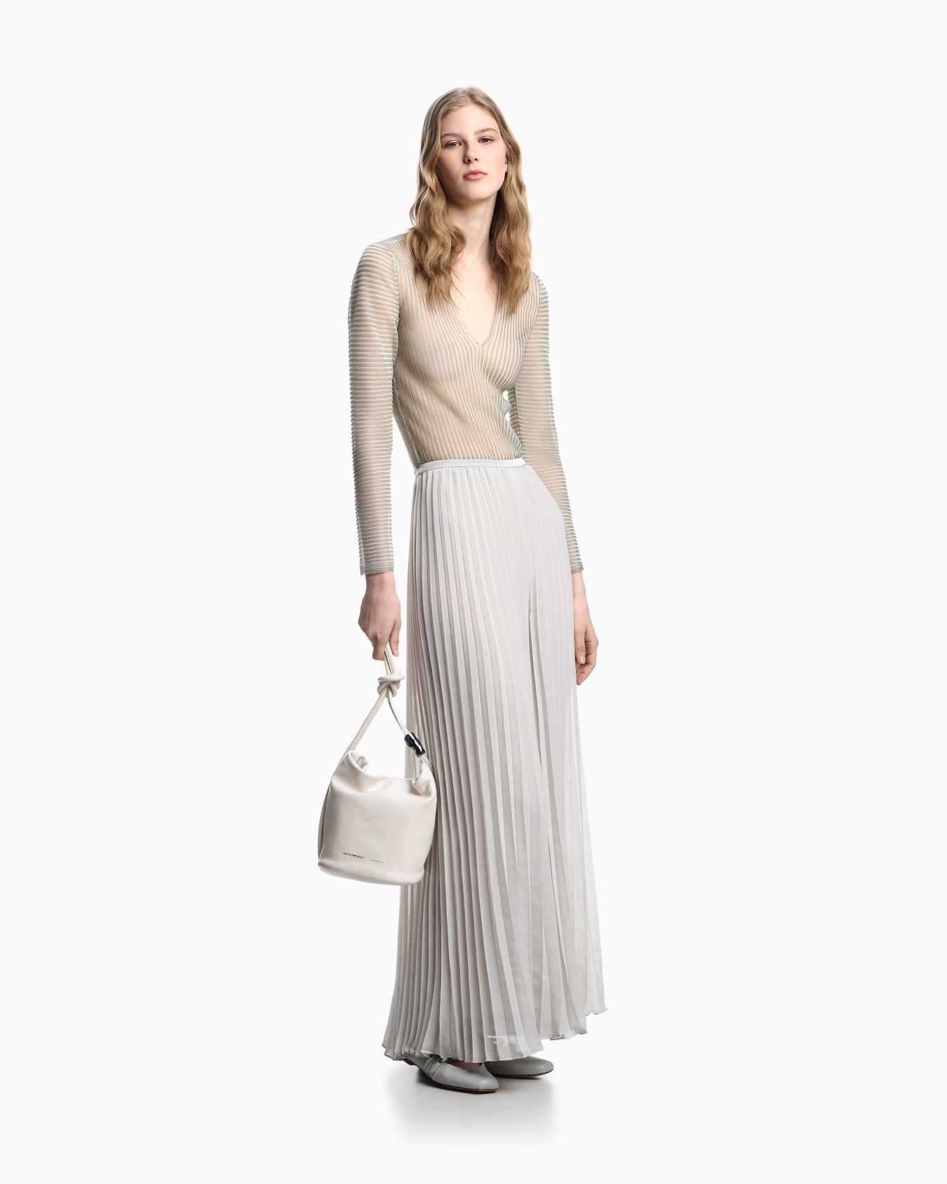 Pleated trousers in technical georgette  Slide 1