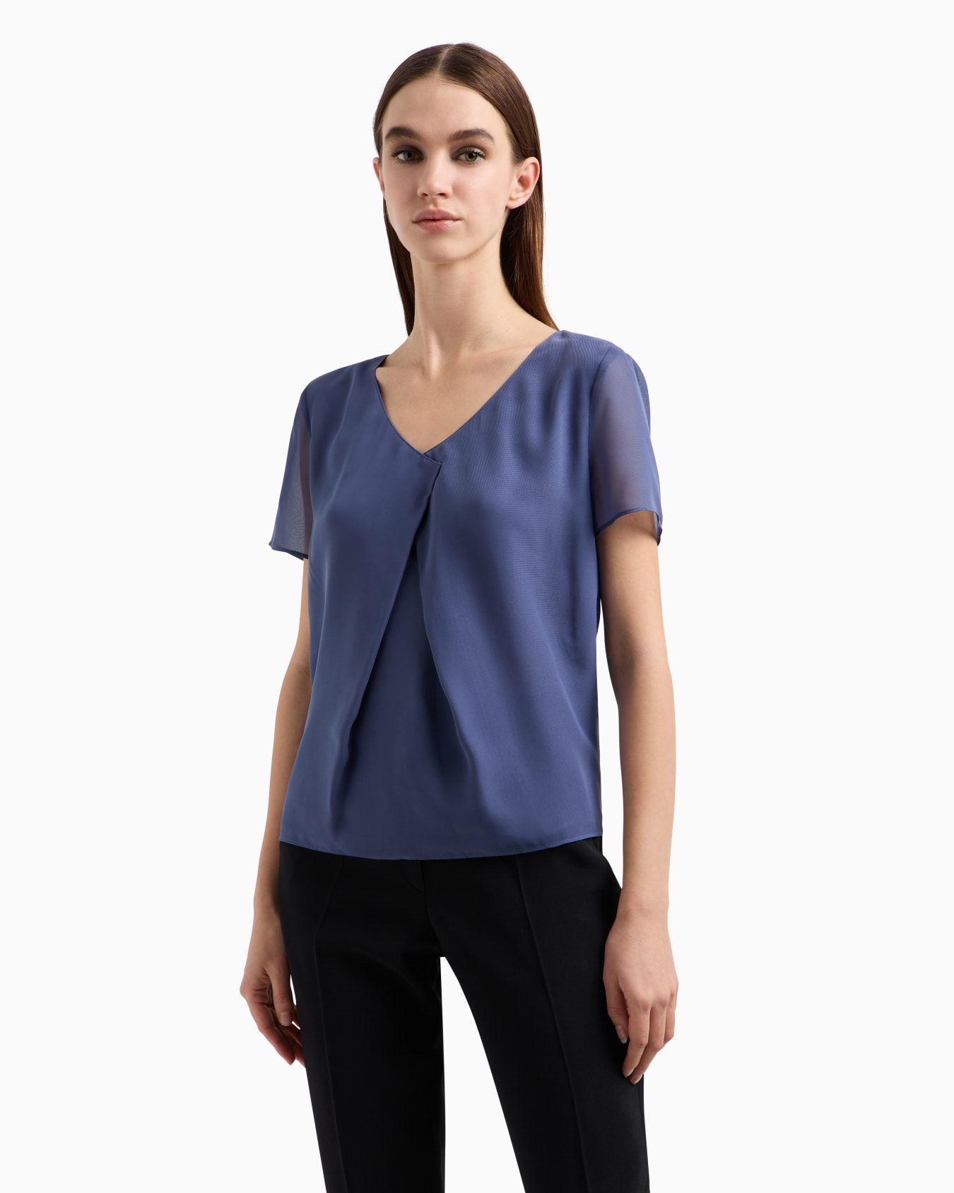 Technical georgette V-neck blouse Slide 3