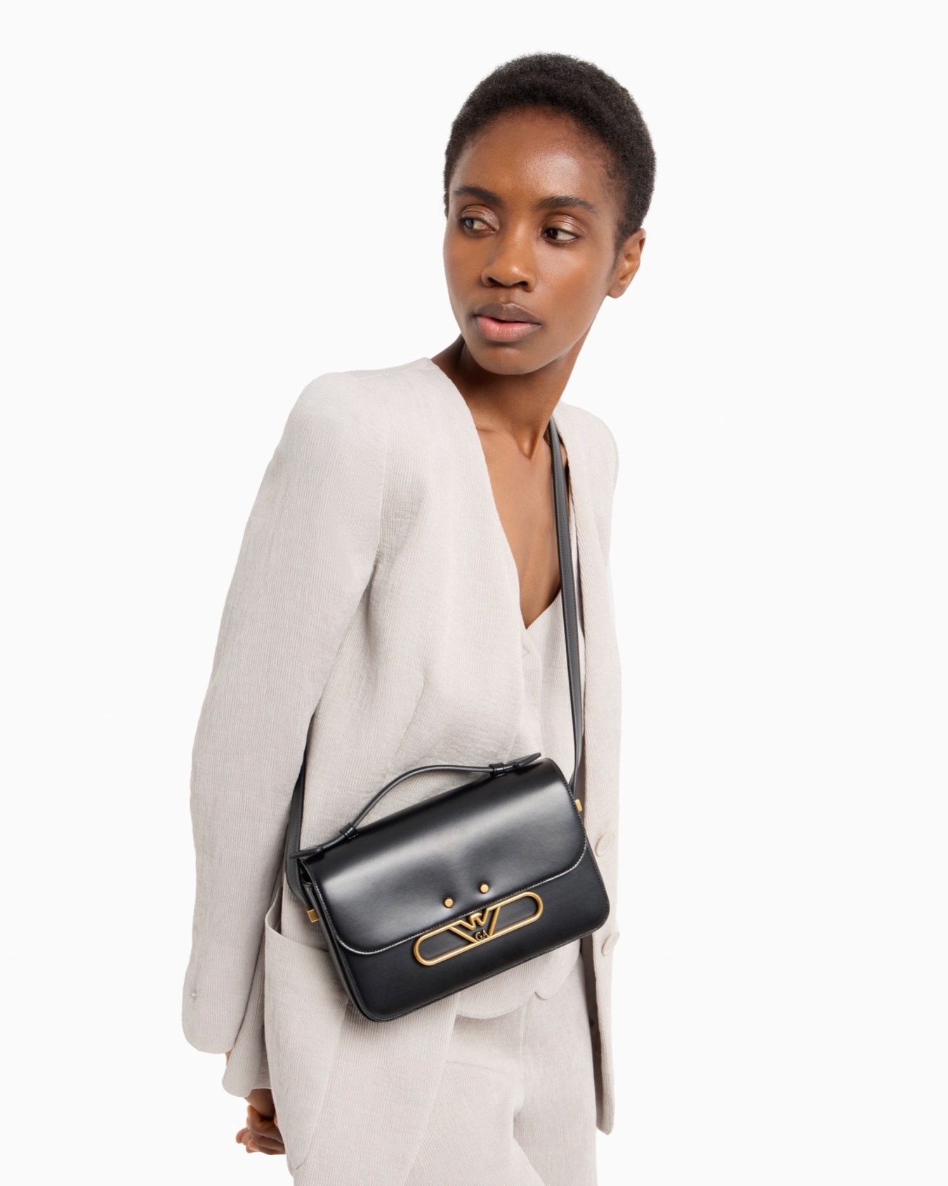 Gilet encolure en V en canneté fluide Diapositive 6