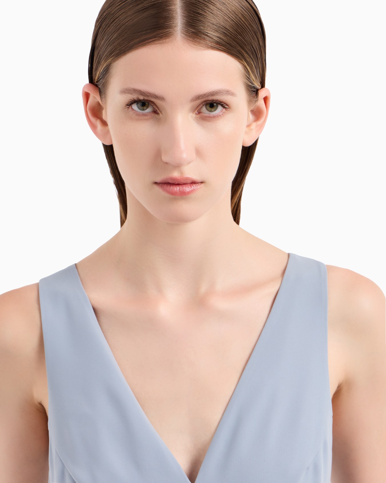 US Exclusive technical cady jumpsuit with oversized slit Slide 4