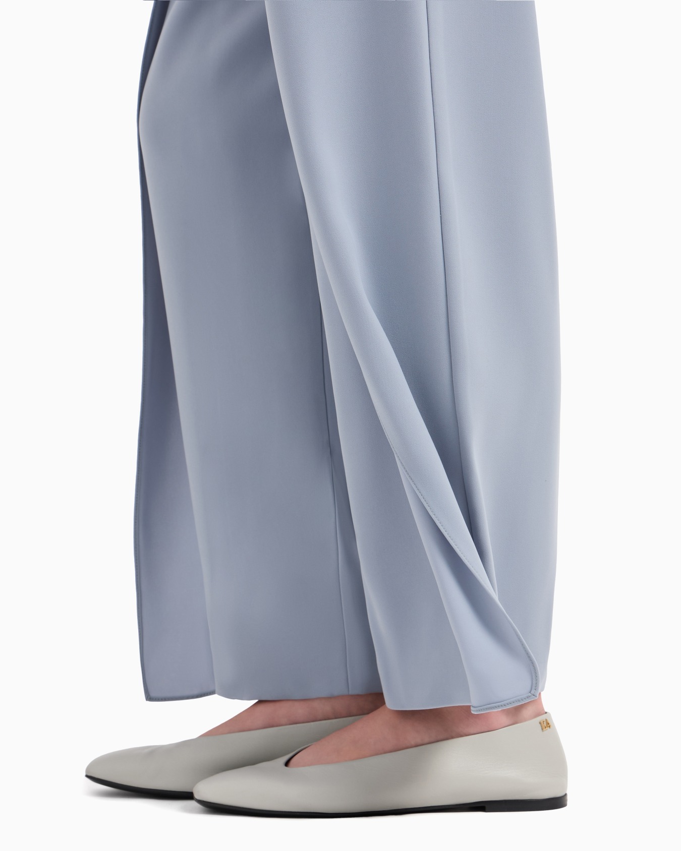 US Exclusive technical cady jumpsuit with oversized slit Slide 5