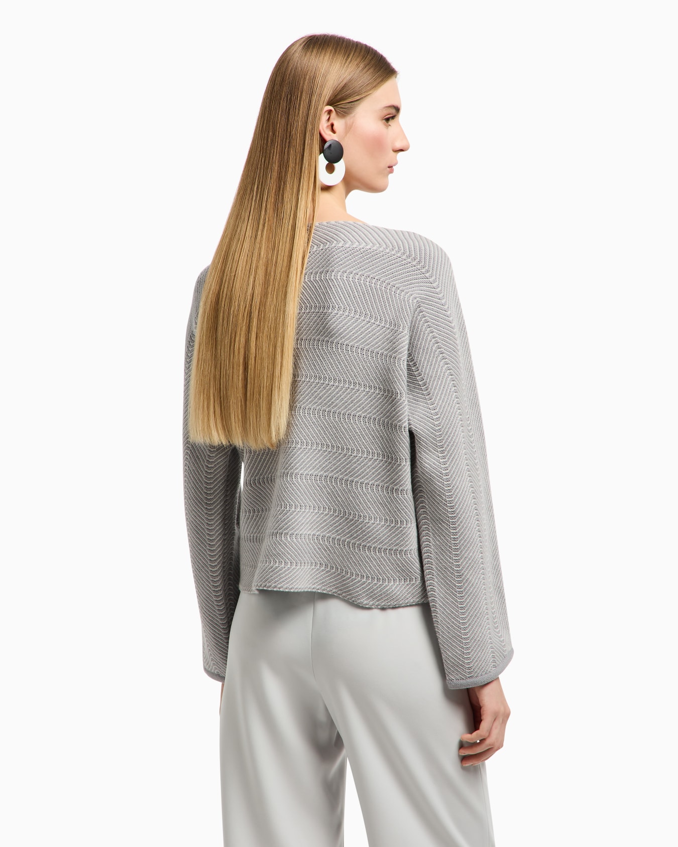 Wavy chevron motif boat neck jumper Slide 2