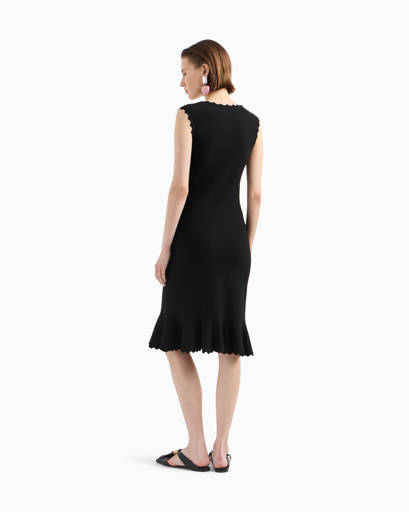 Knitted dress with scalloped edges  Slide 2