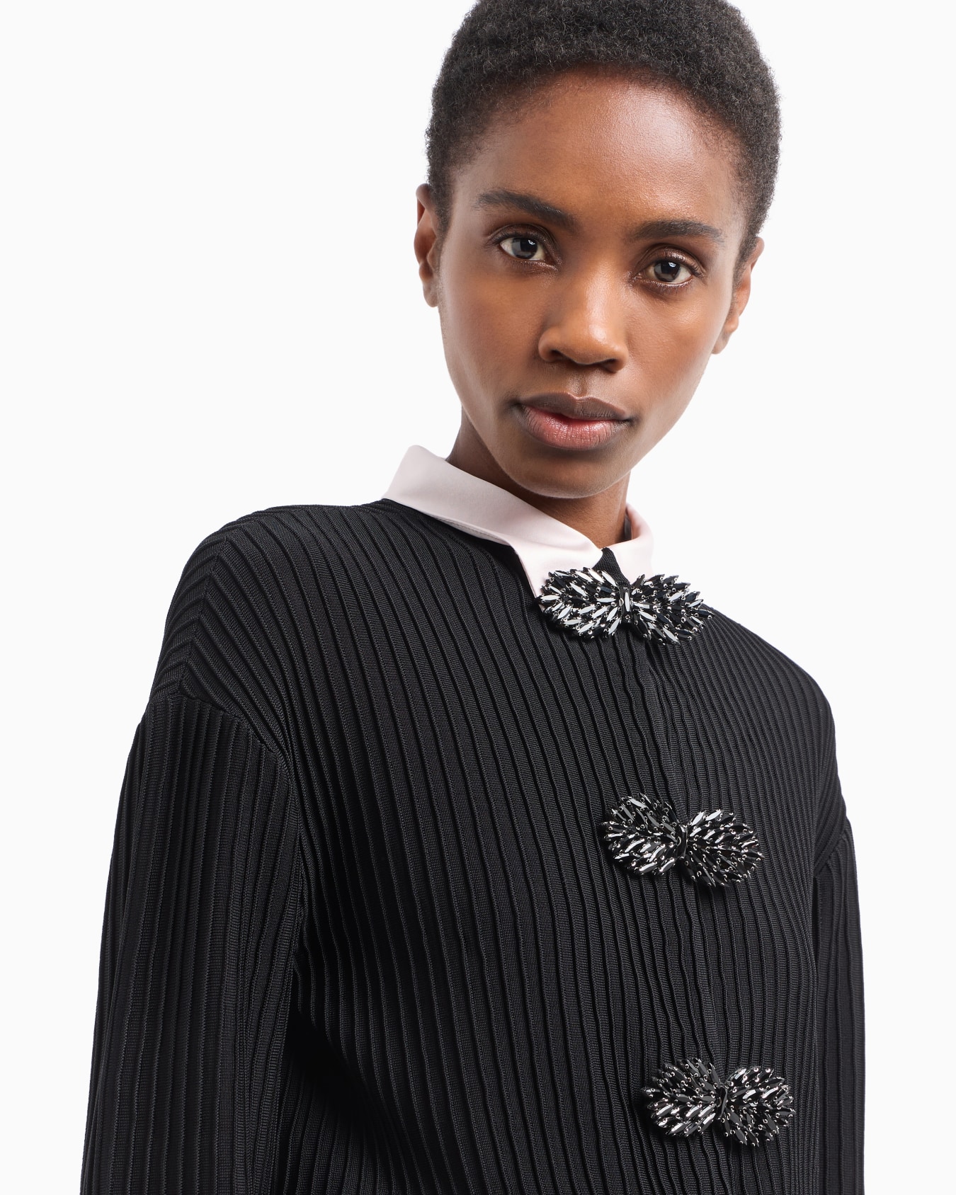 Cardigan aus Ottoman mit Schmuck-Details Folie 5
