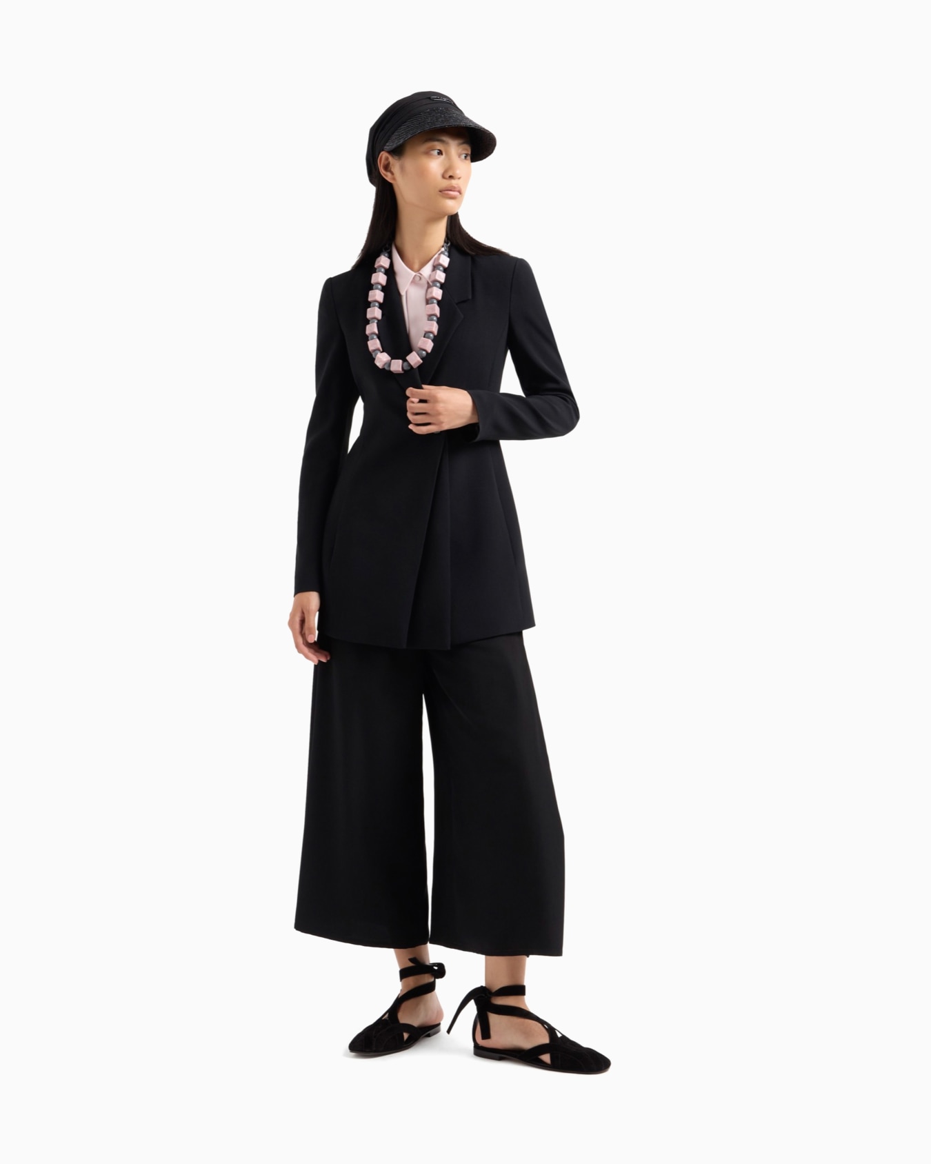 Fluid crêpe sleeveless blouse Slide 2