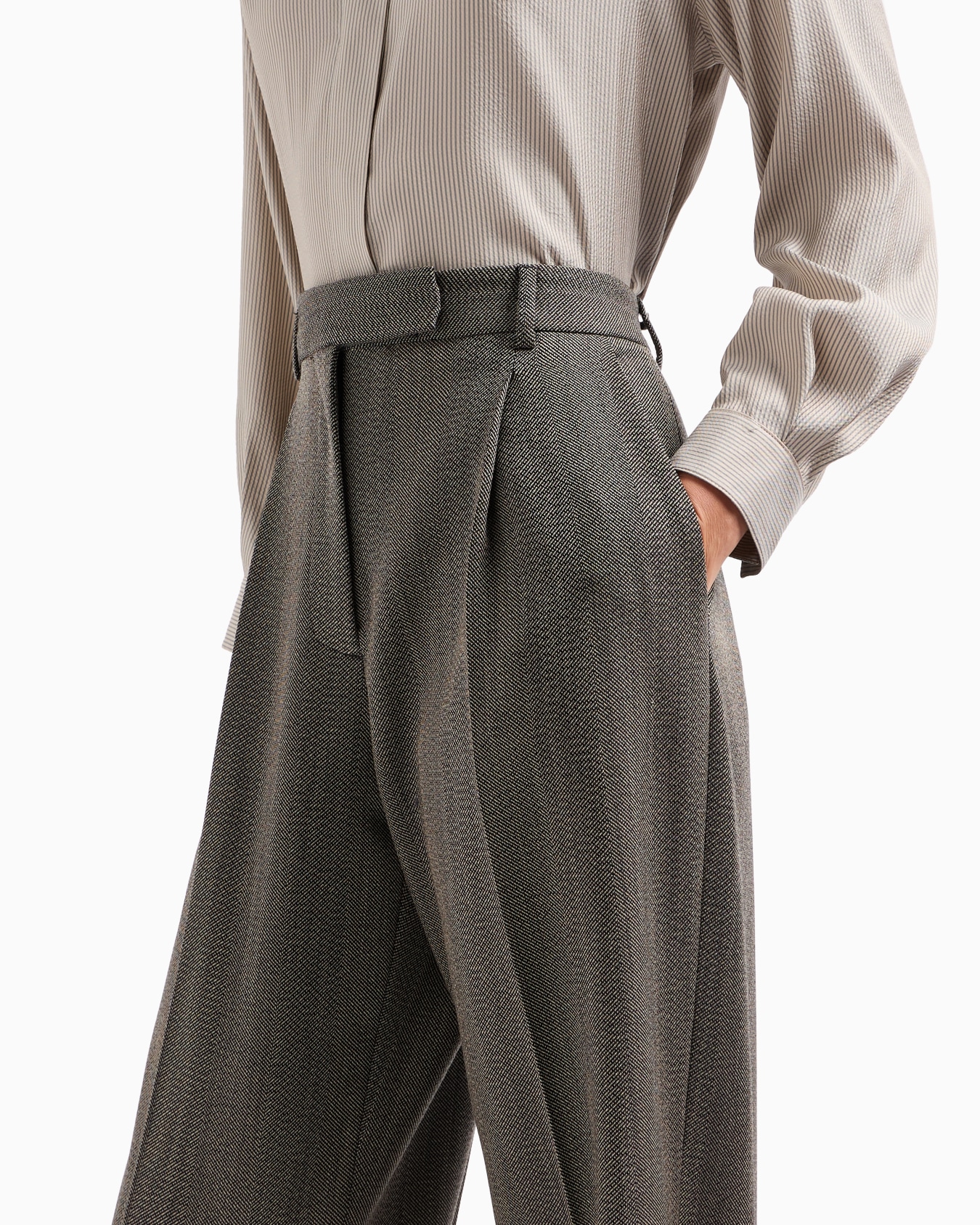 Mouliné wool-blend trousers with darts and chevron motif Slide 4