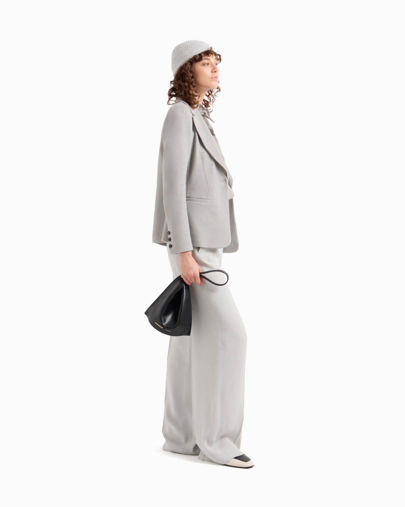 Icon single-breasted jacket in an embossed jacquard knit jersey Slide 2
