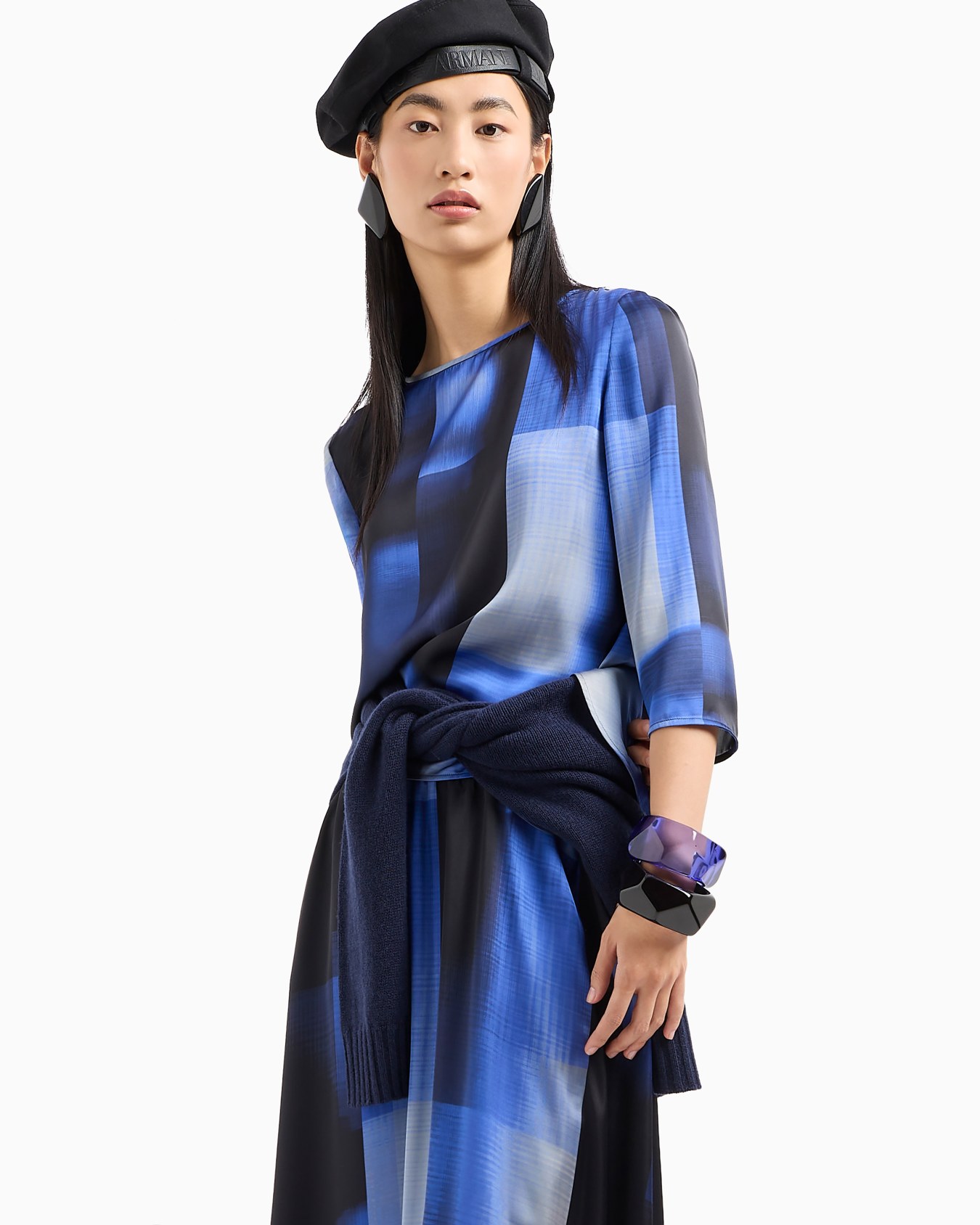 Long skirt in a check-print satin with multicolour shading Slide 5