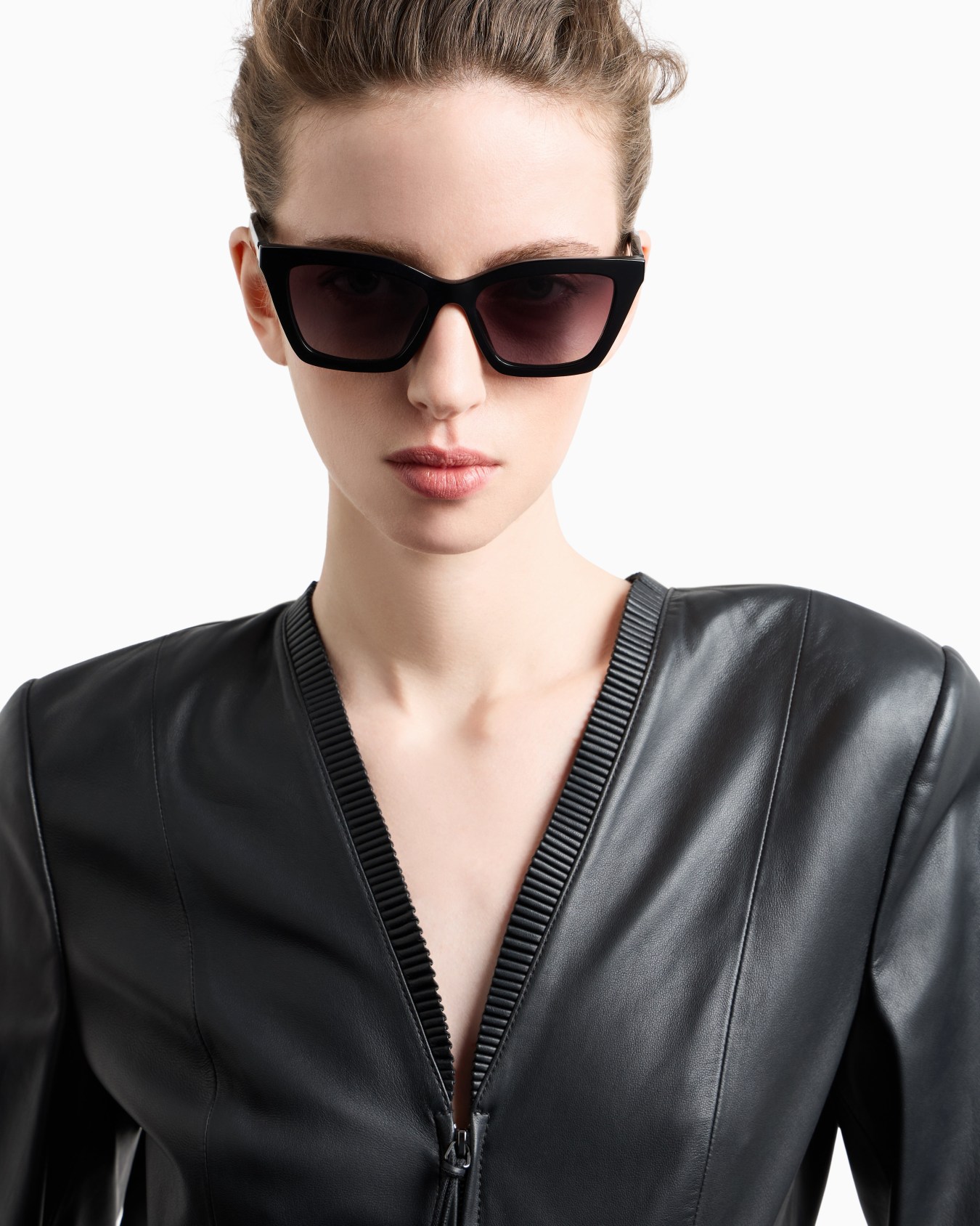 Glove-quality, lambskin nappa leather slim-fit jacket Slide 4