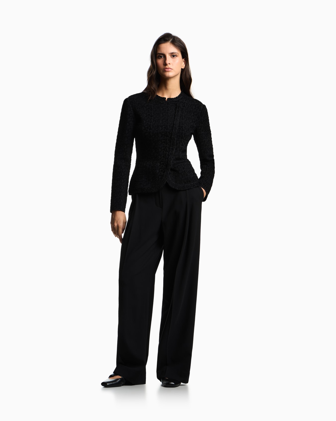 Viscose jacquard jacket with abstract motif and off-centre closure Slide 1