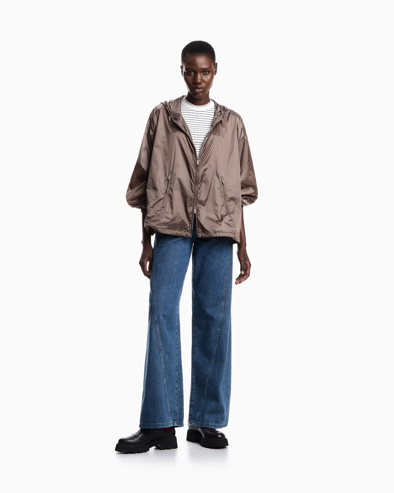 Water-repellent nylon hooded blouson Slide 1