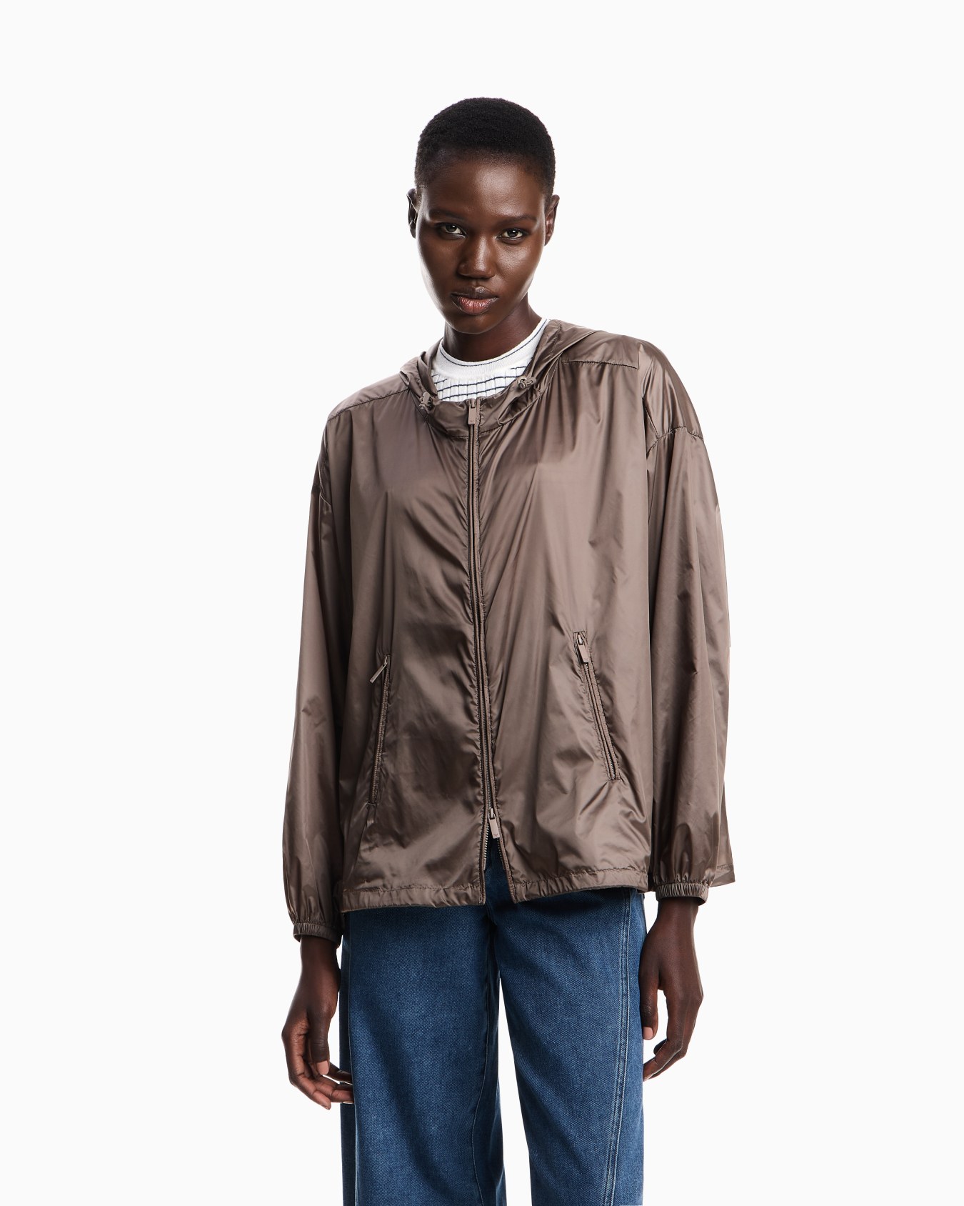 Water-repellent nylon hooded blouson Slide 3