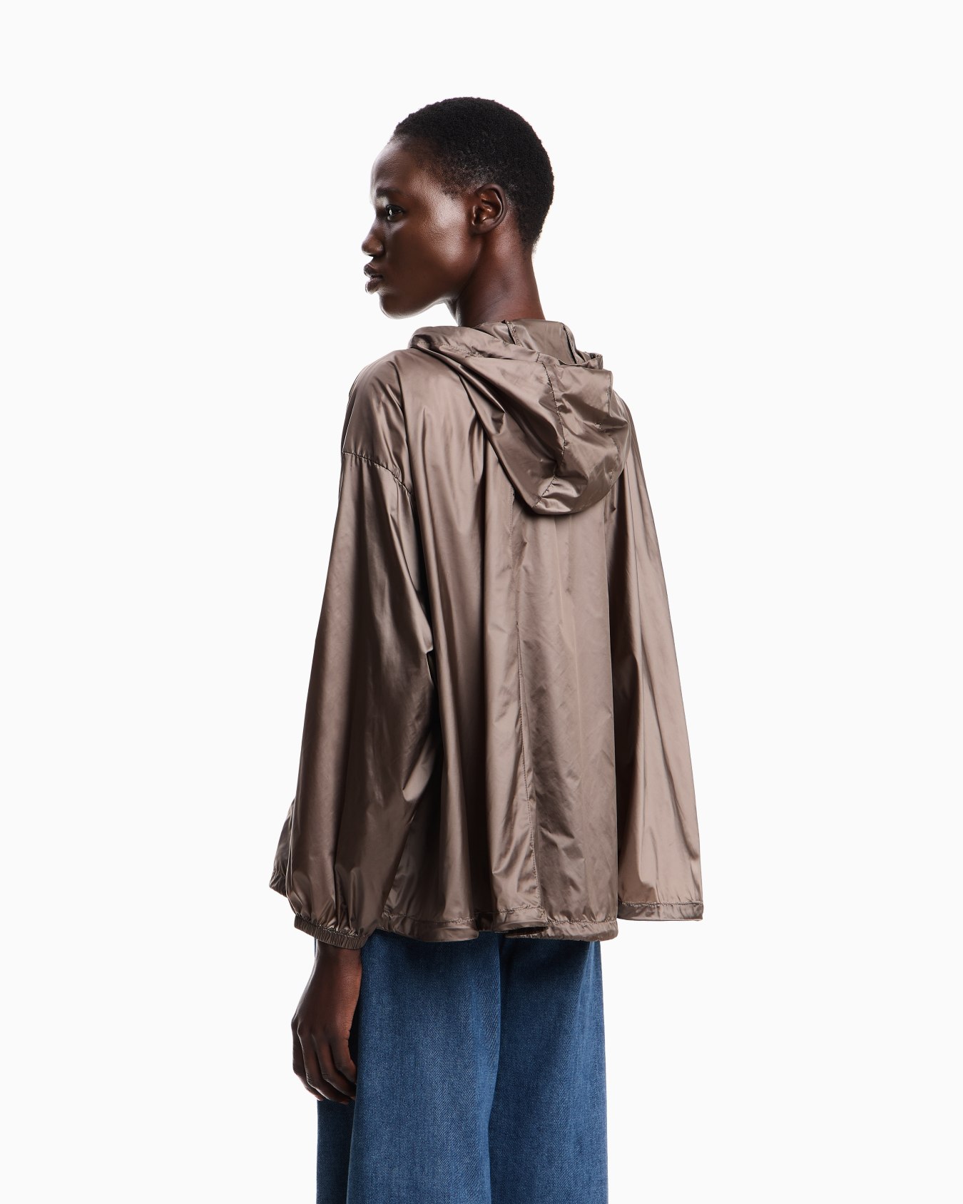 Water-repellent nylon hooded blouson Slide 2