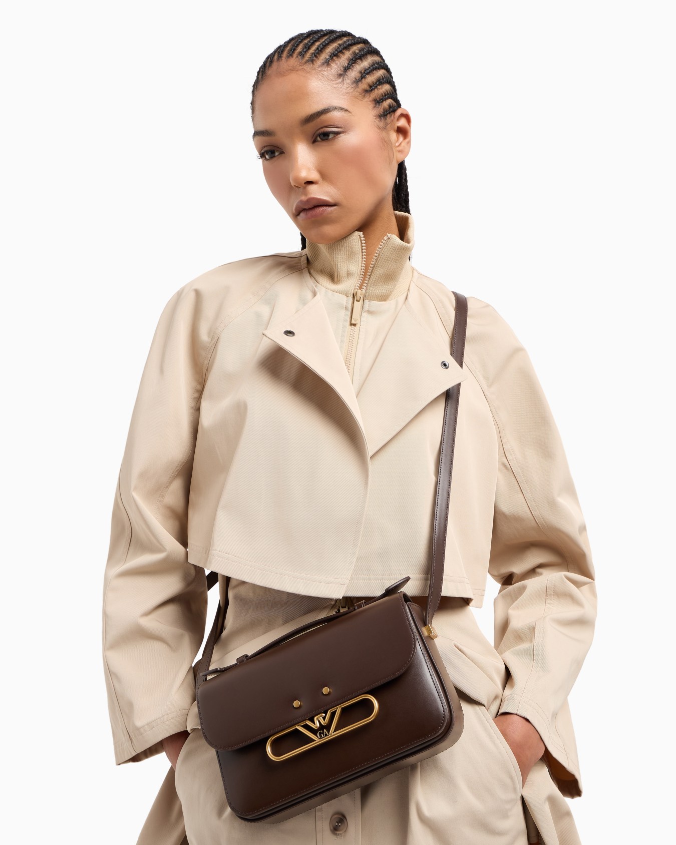 Bolso bandolera de piel lisa con logotipo de águila de metal Diapositiva 6