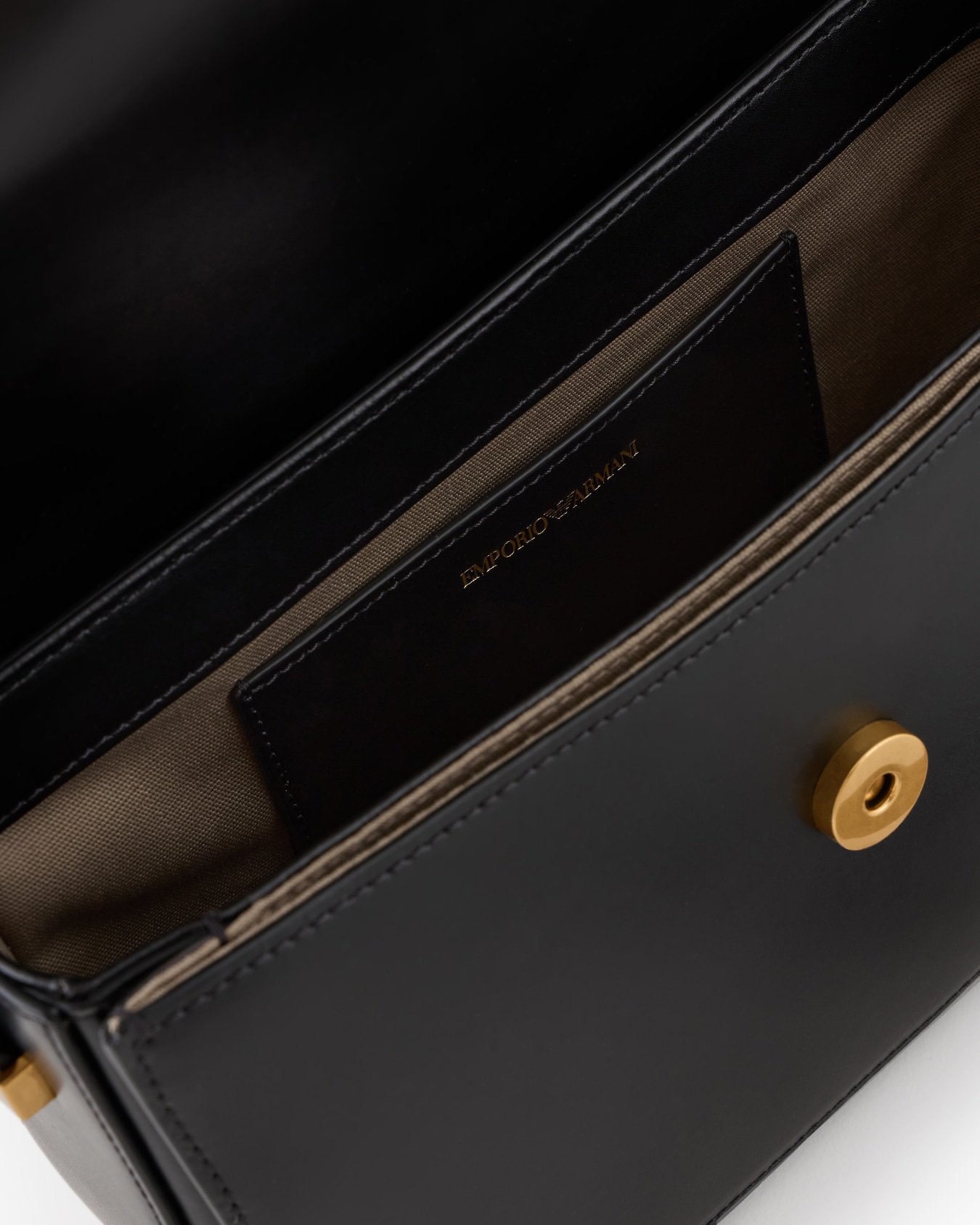 Bolso bandolera de piel lisa con logotipo de águila de metal Diapositiva 3
