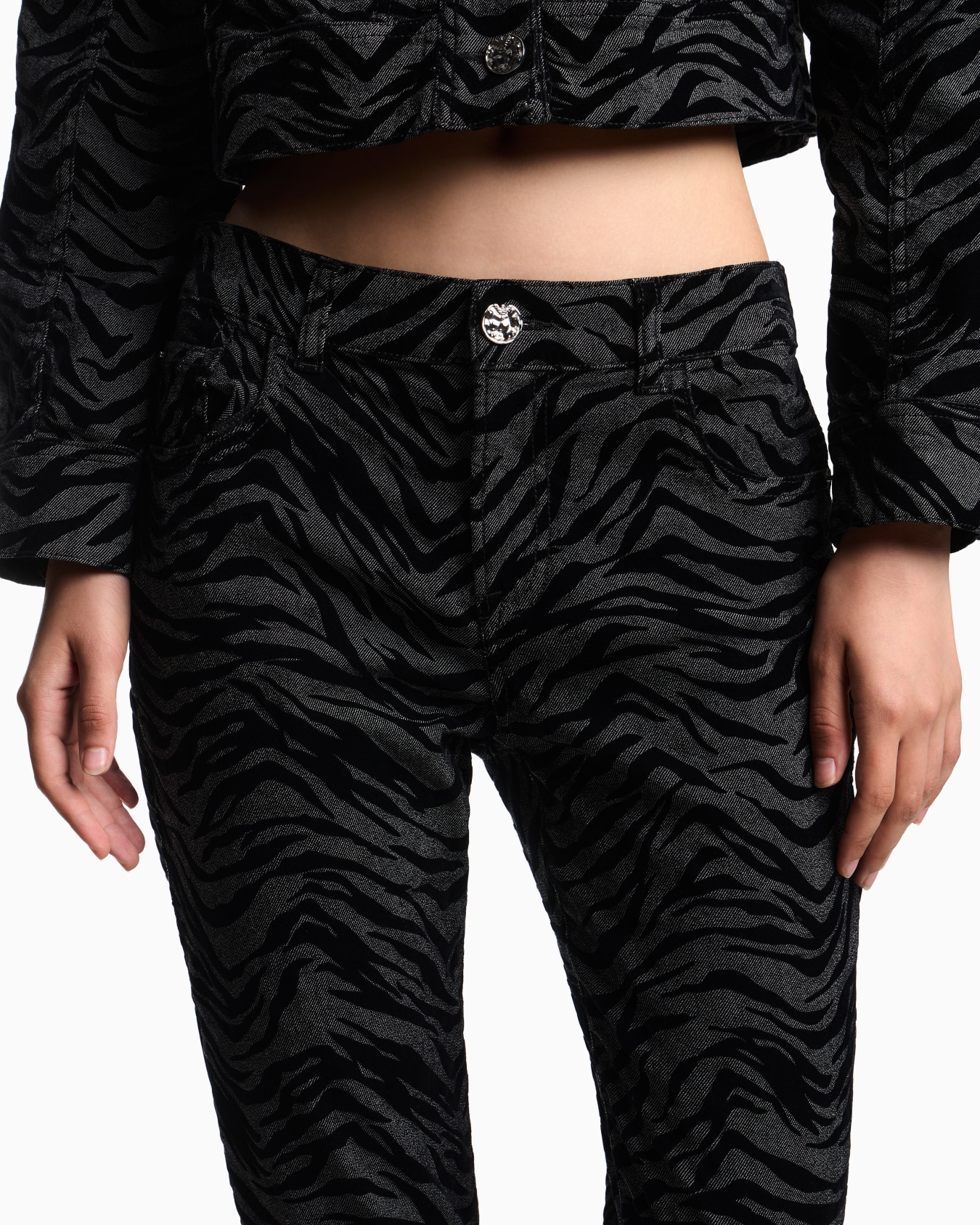 J36 Slim-fit jeans in garment-dyed drill with a flocked animal print Slide 4