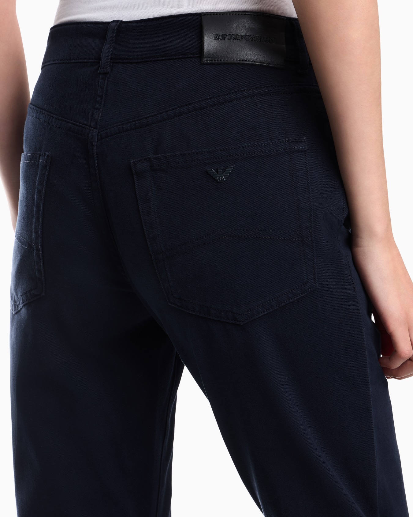 Slim-fit five-pocket drill pants with an embroidered logo 슬라이드 6