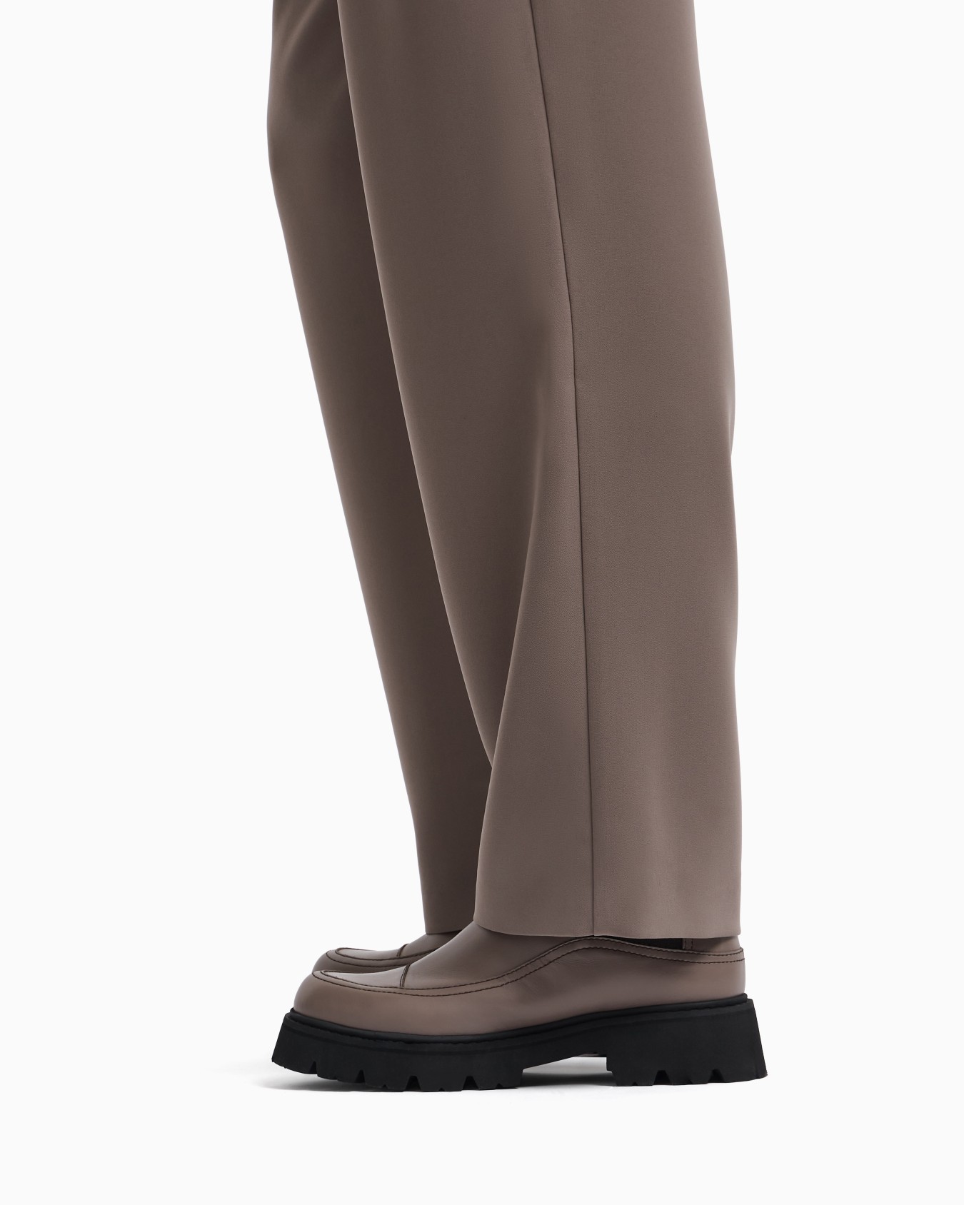 Technical-cady trousers with elasticated waistband Slide 4