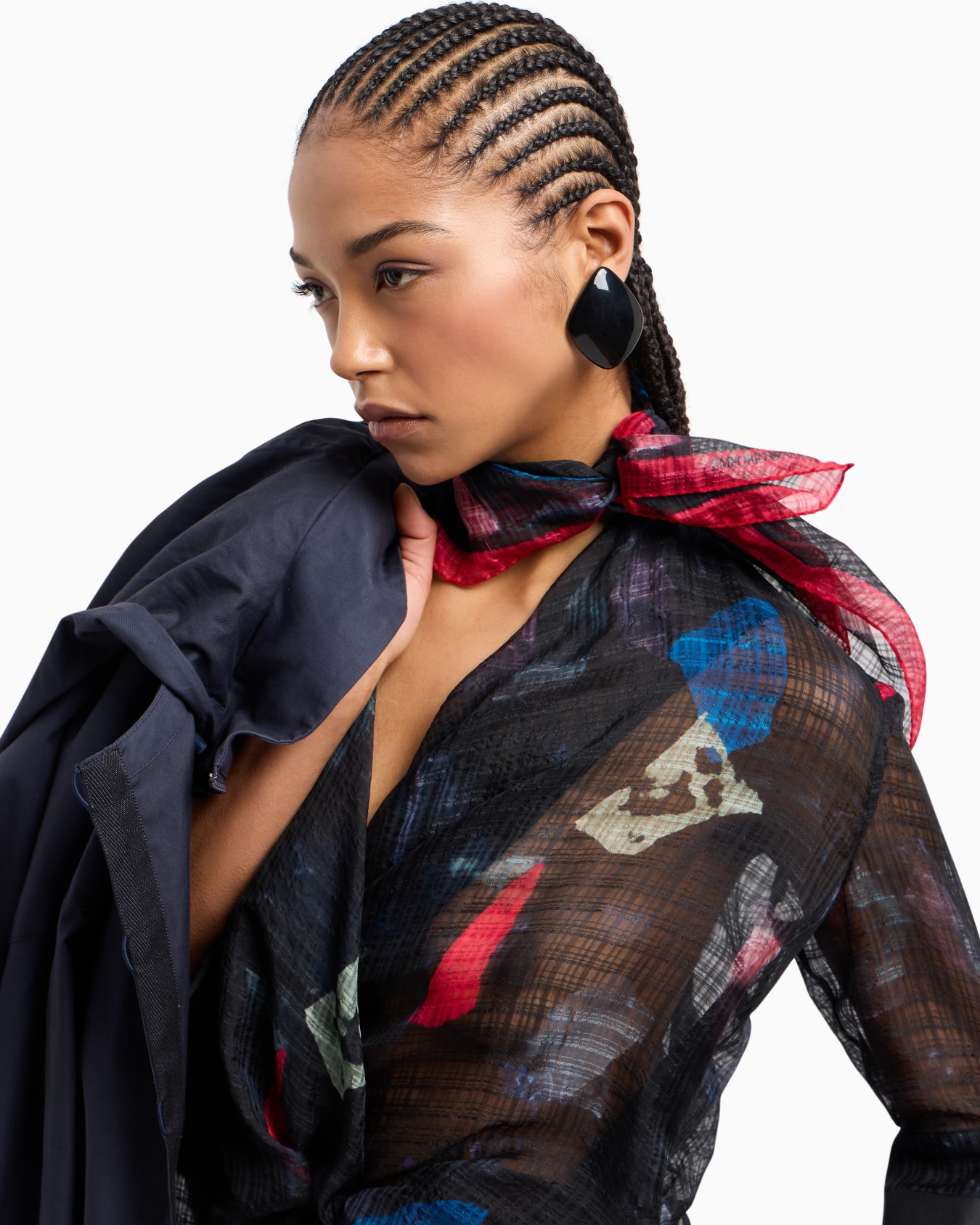 Silk blouse with torchon with micro check motif and abstract print Slide 6