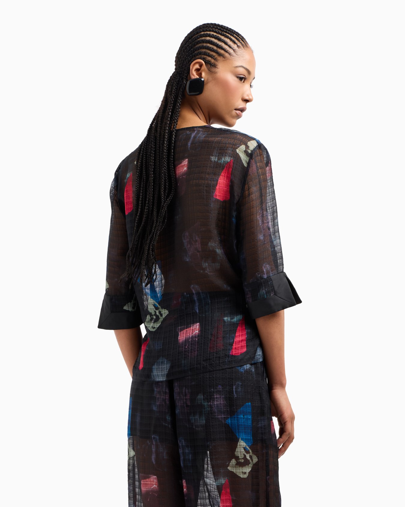 Silk blouse with torchon with micro check motif and abstract print Slide 3