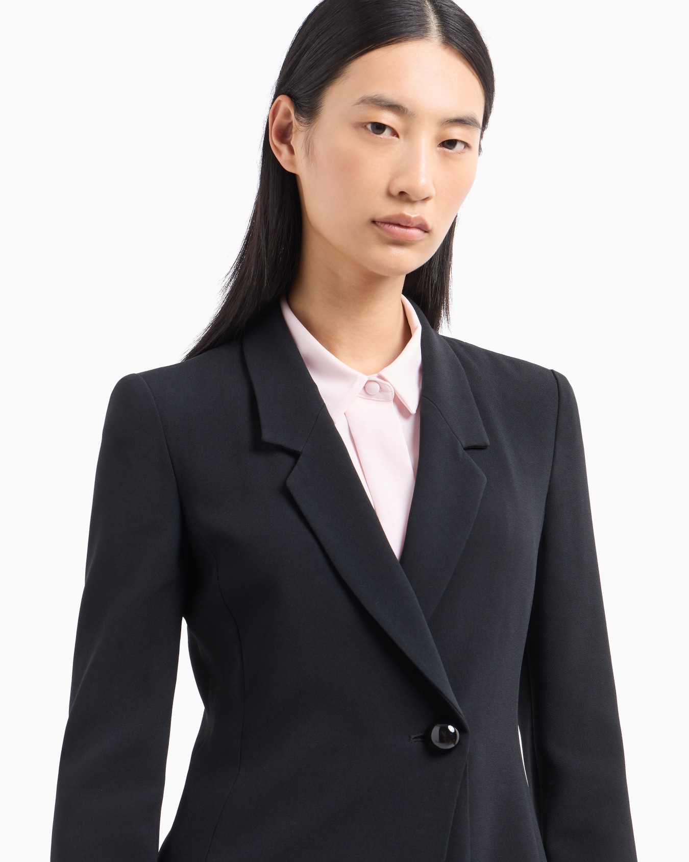 Single-breasted blazer in envers satin Slide 5